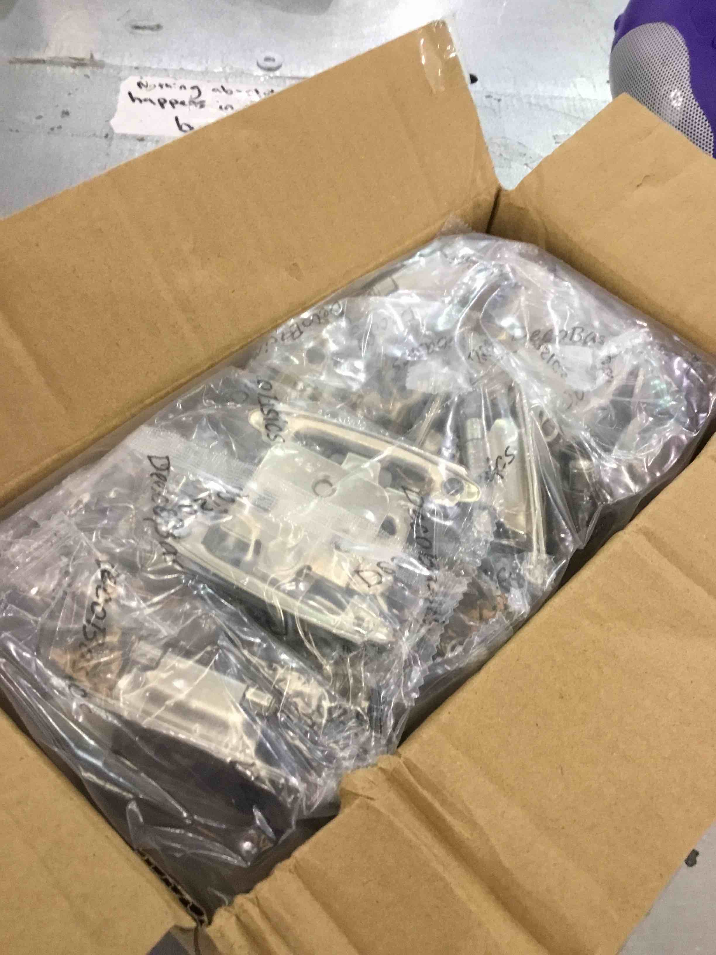 https://s3.amazonaws.com/lotting-images-prod/BargainHunt/EXS01121692_1710442815460.jpeg