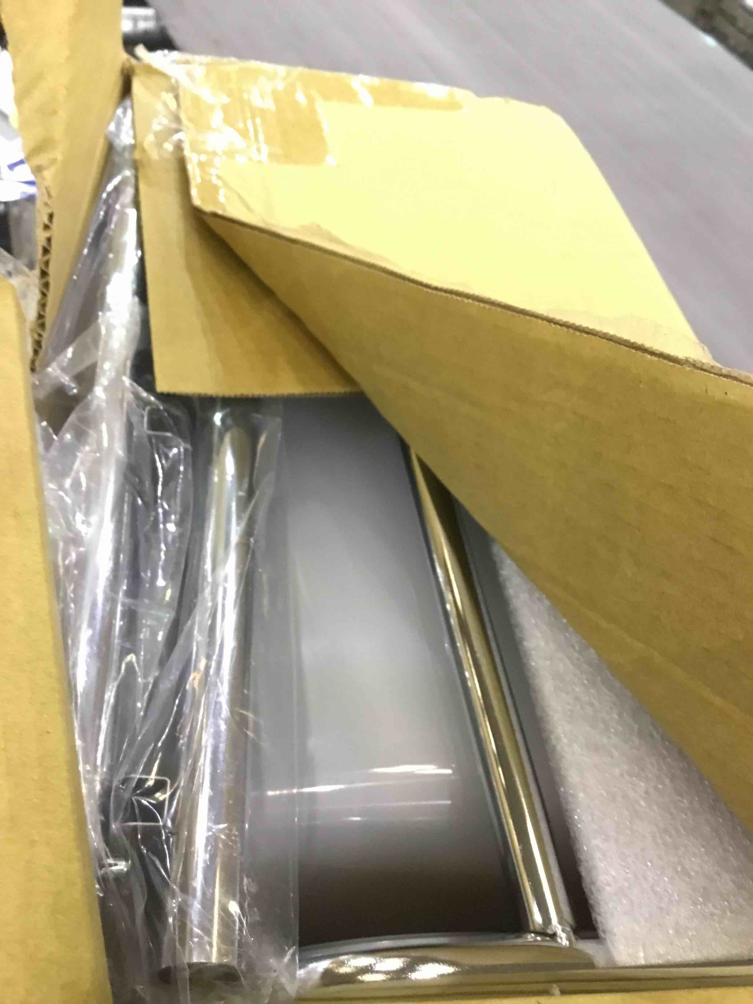 https://s3.amazonaws.com/lotting-images-prod/BargainHunt/EXS01121785_1710515542898.jpeg