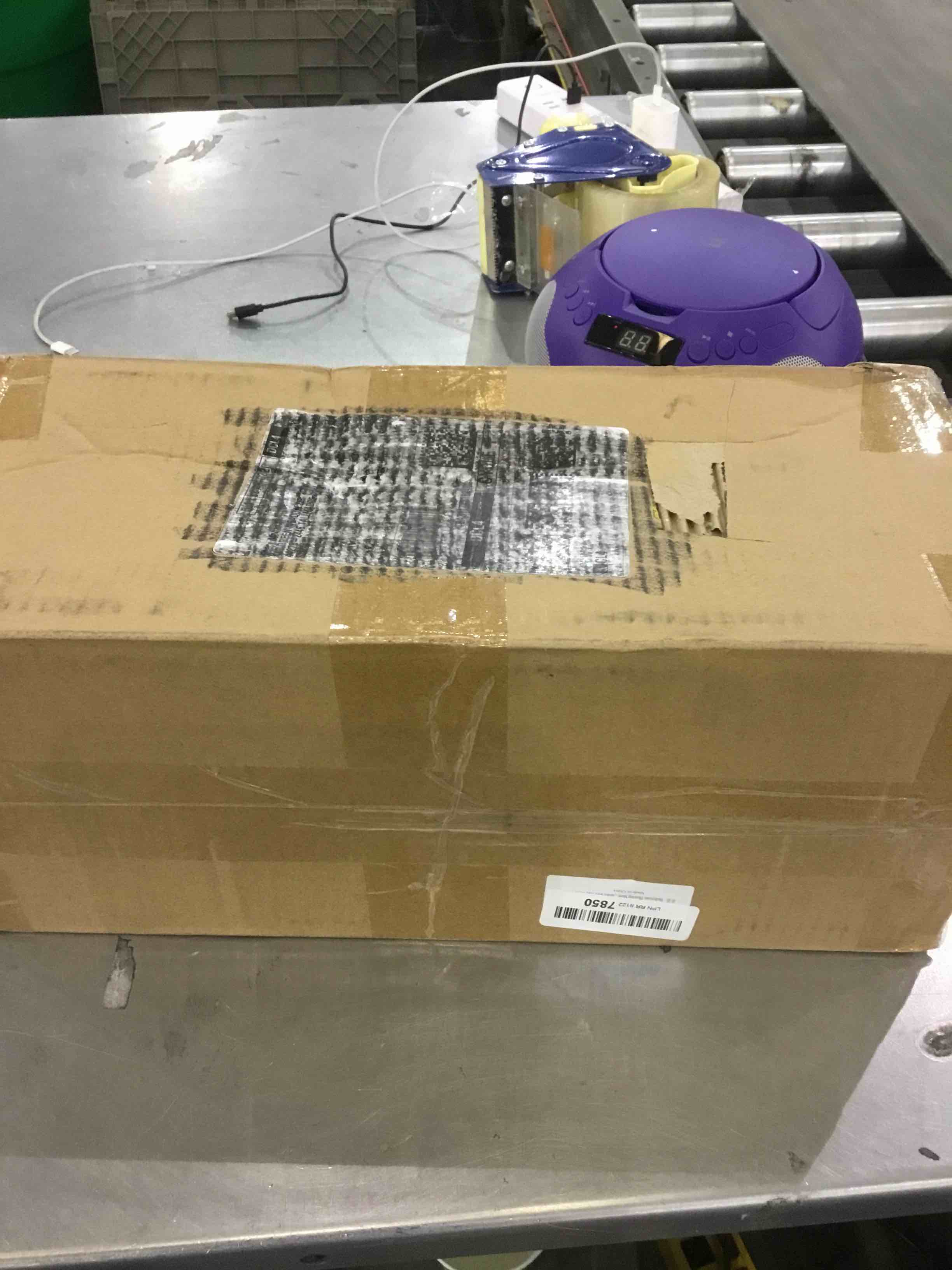 https://s3.amazonaws.com/lotting-images-prod/BargainHunt/EXS01121789_1710515789133.jpeg