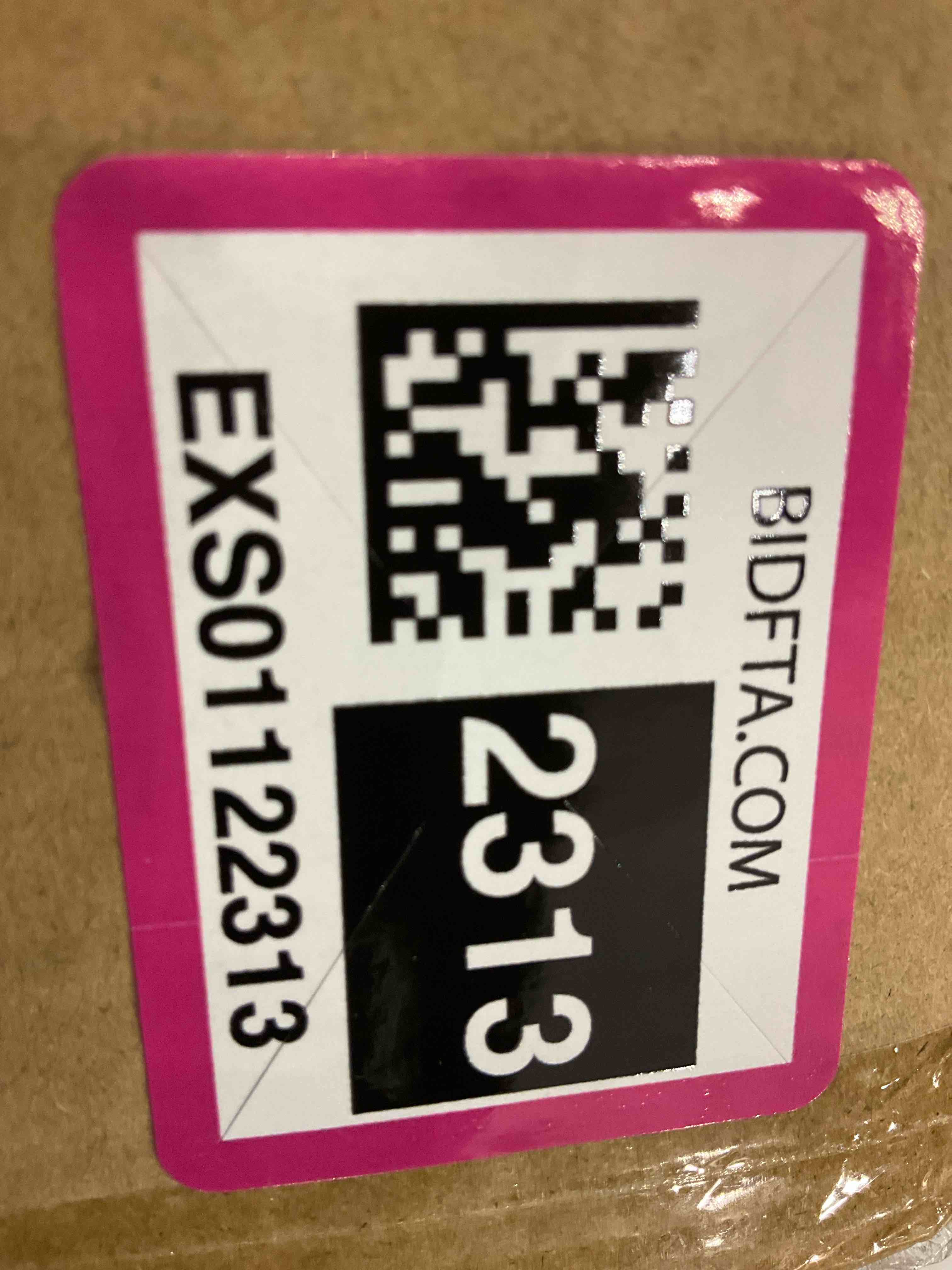 https://s3.amazonaws.com/lotting-images-prod/BargainHunt/EXS01122313_1706551610365.jpeg