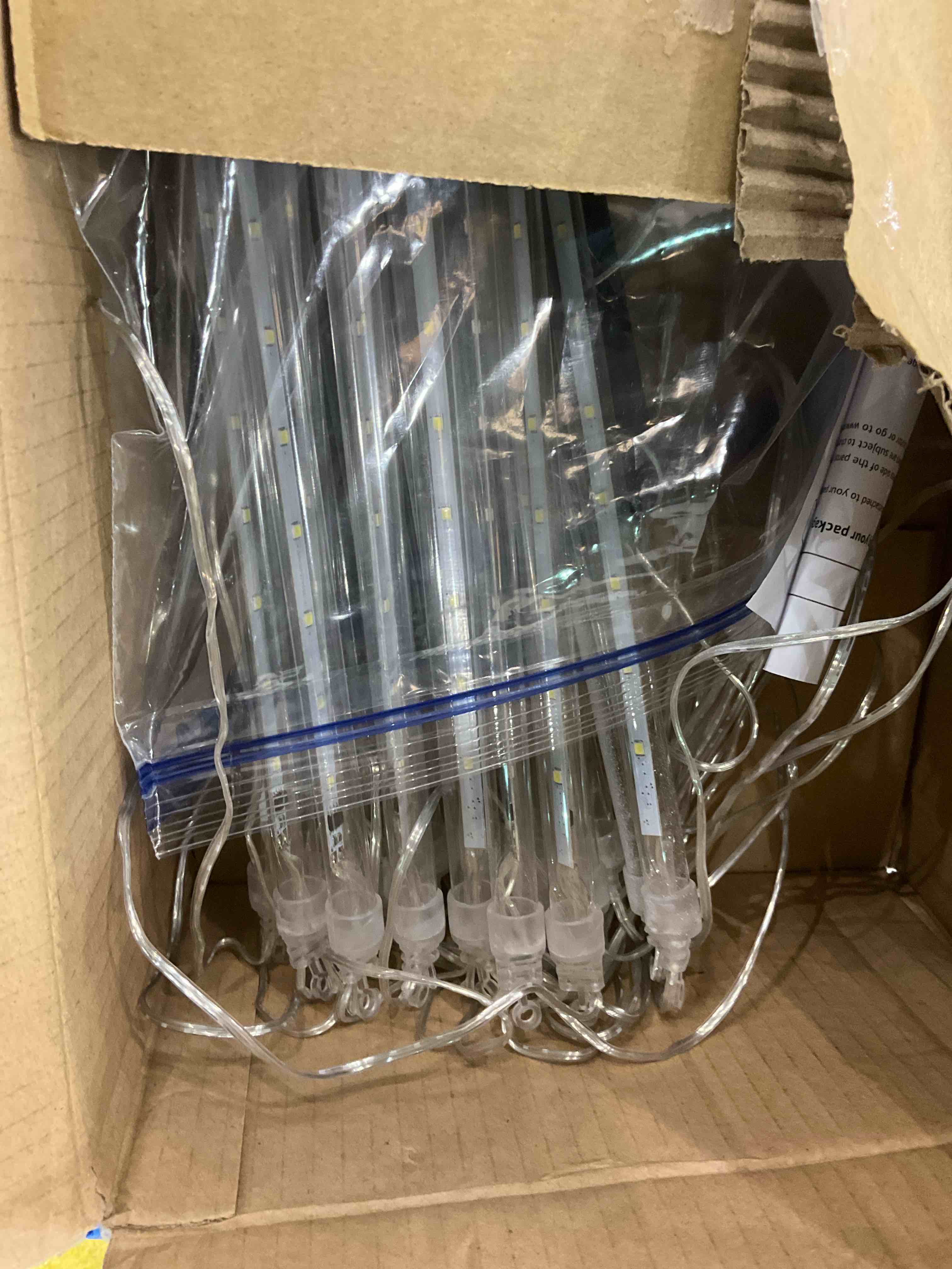 https://s3.amazonaws.com/lotting-images-prod/BargainHunt/EXS01122318_1706552521763.jpeg