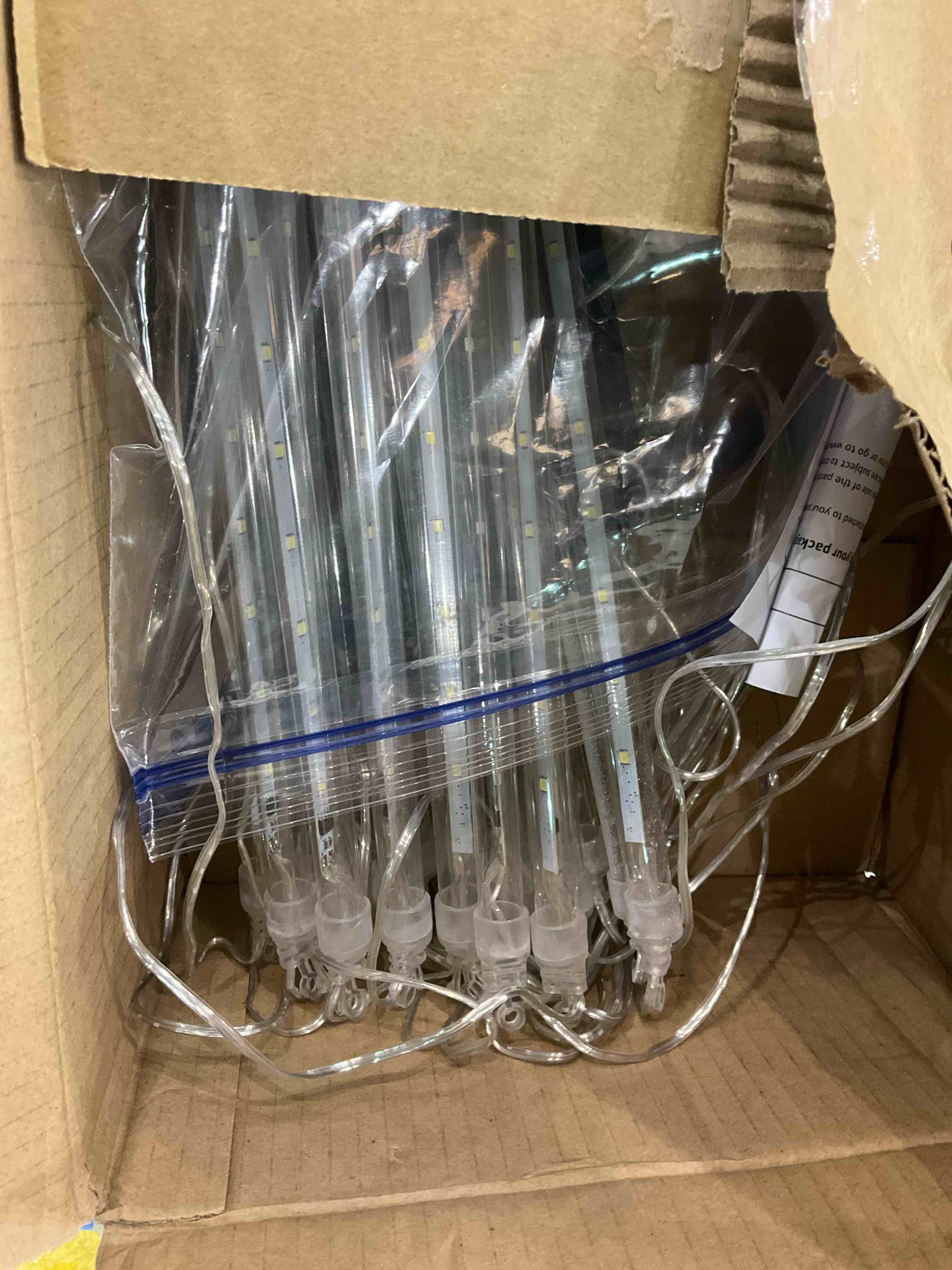 https://s3.amazonaws.com/lotting-images-prod/BargainHunt/EXS01122318_1706552523366.jpeg