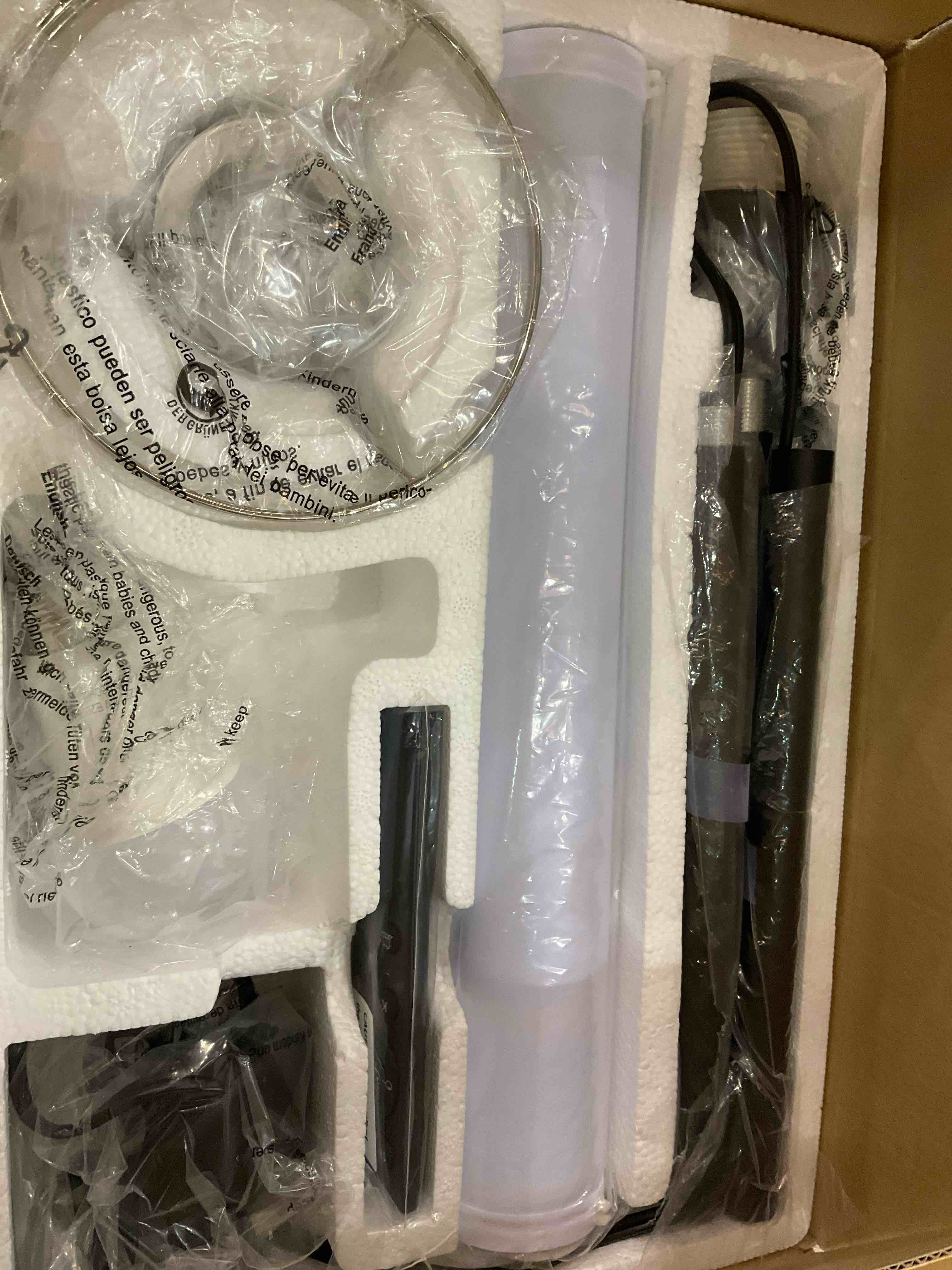 https://s3.amazonaws.com/lotting-images-prod/BargainHunt/EXS01122405_1706640650614.jpeg