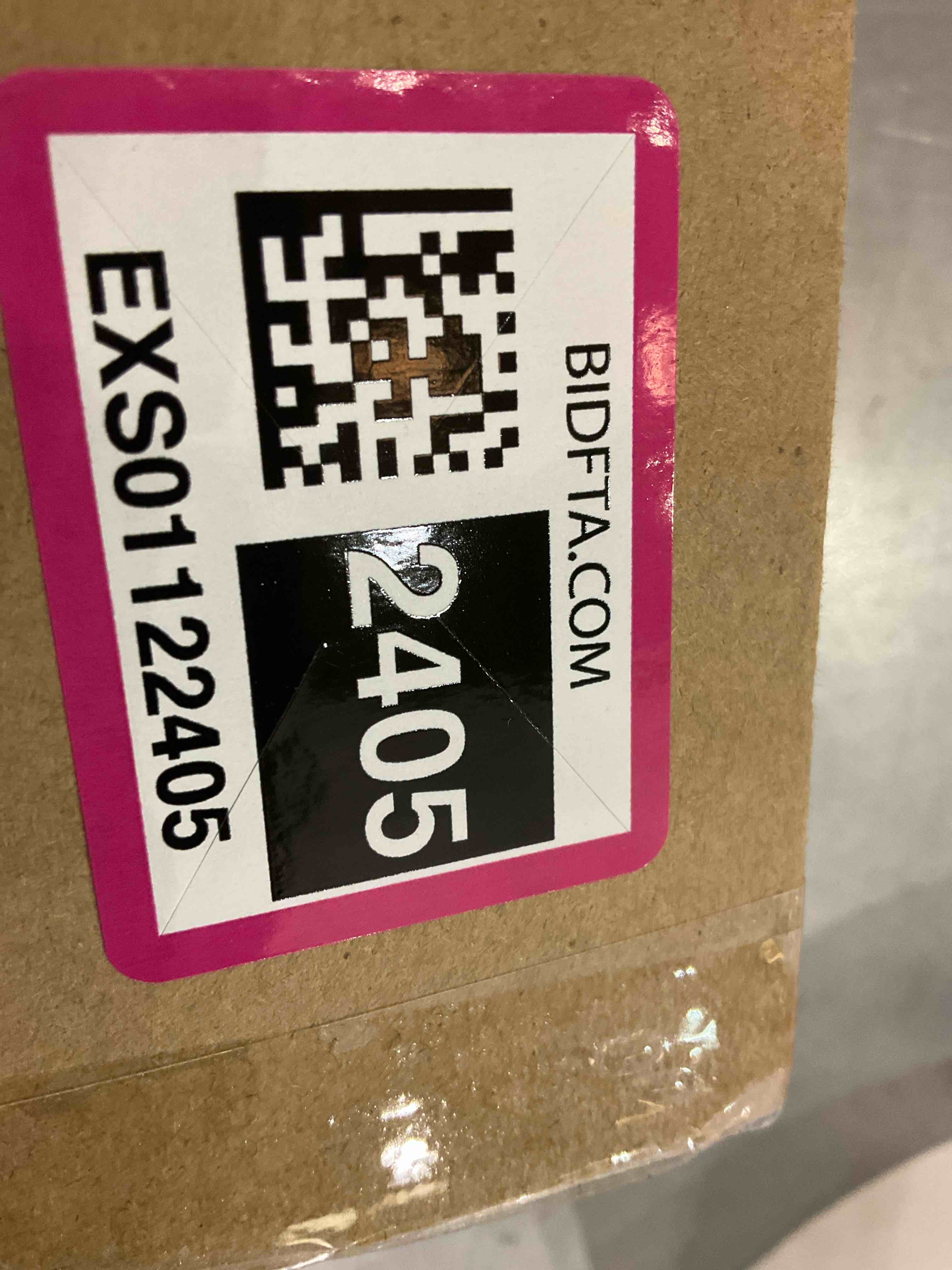https://s3.amazonaws.com/lotting-images-prod/BargainHunt/EXS01122405_1706640688582.jpeg