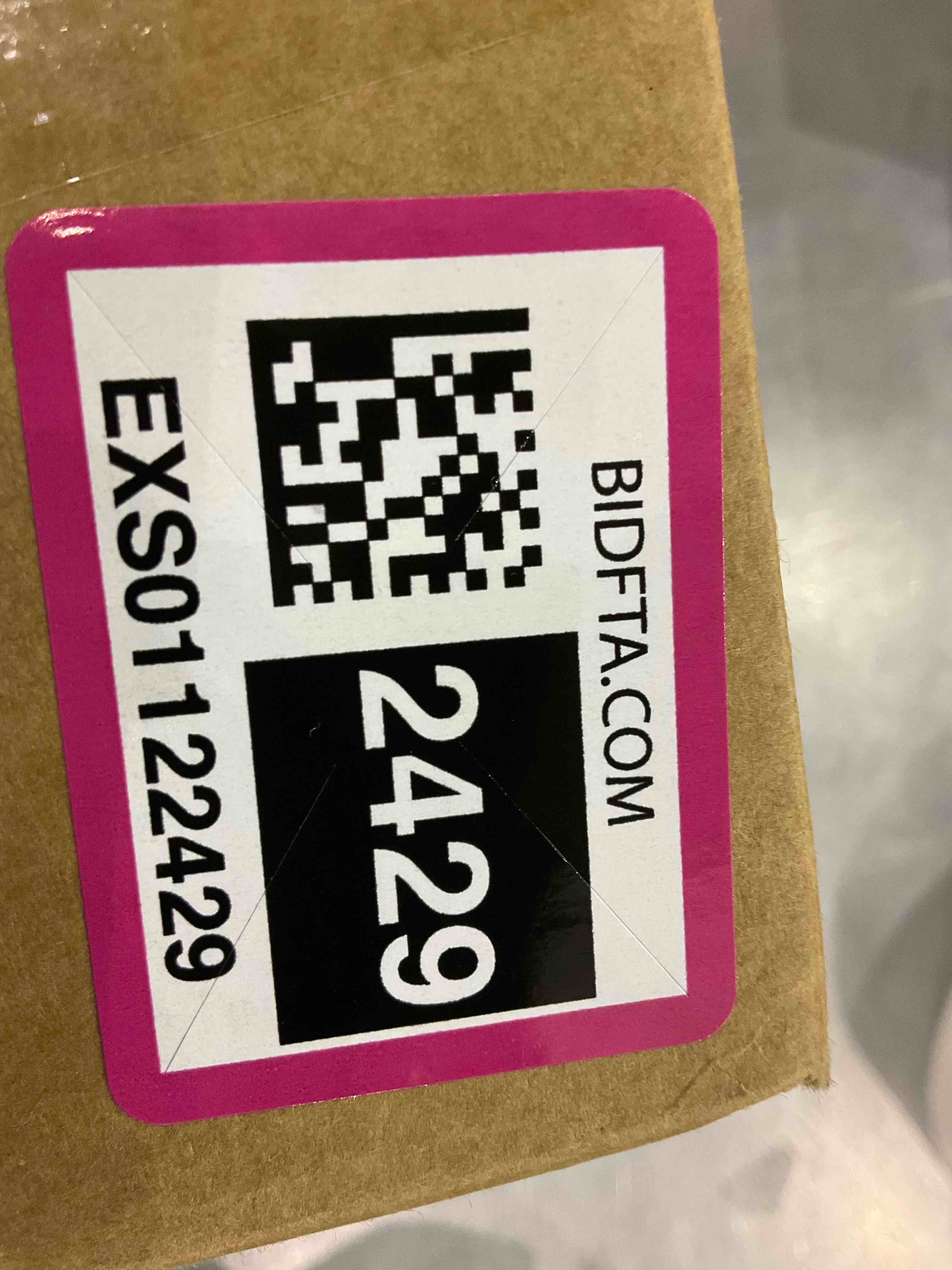 https://s3.amazonaws.com/lotting-images-prod/BargainHunt/EXS01122429_1706707520662.jpeg