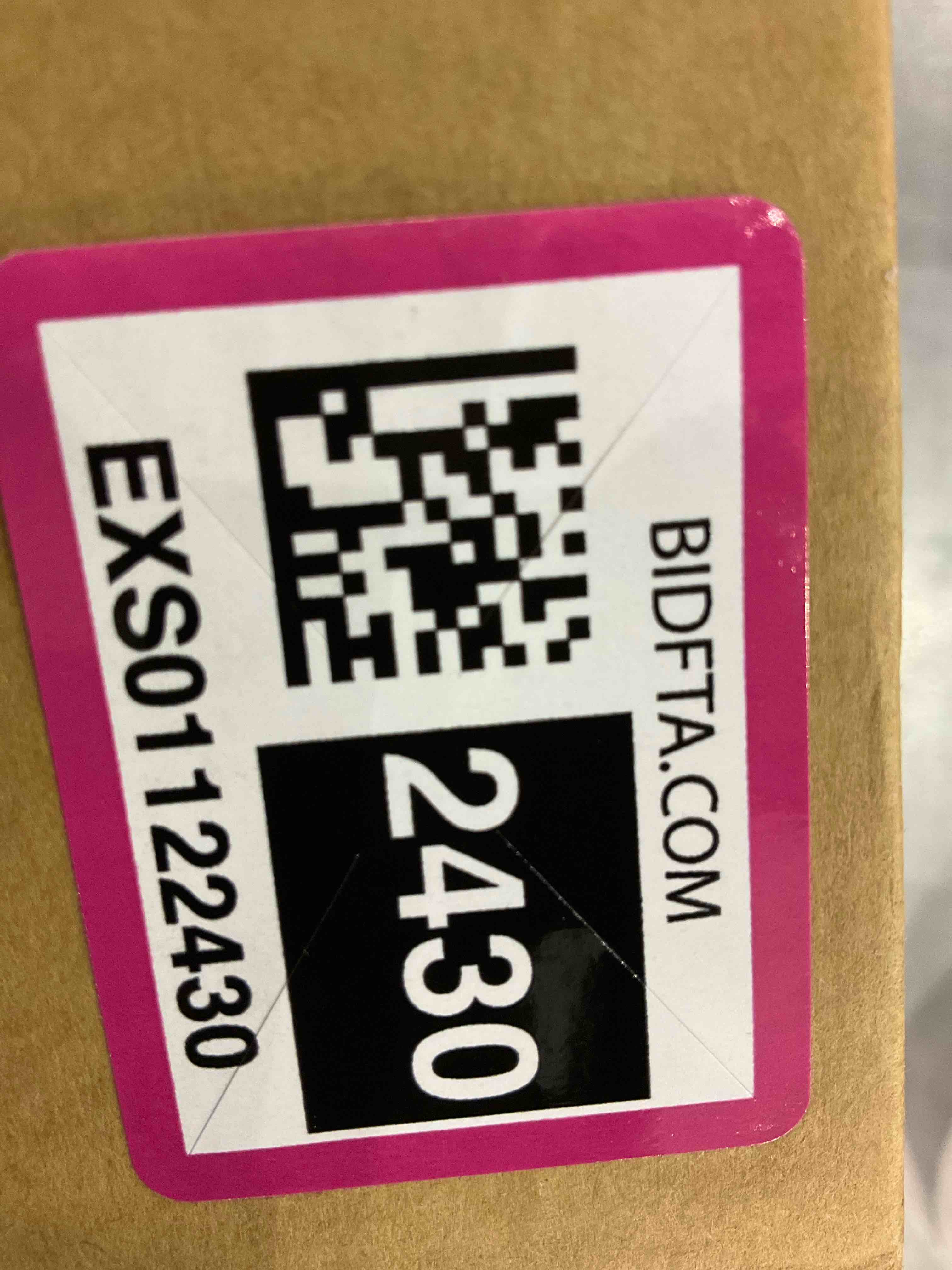 https://s3.amazonaws.com/lotting-images-prod/BargainHunt/EXS01122430_1706707683086.jpeg