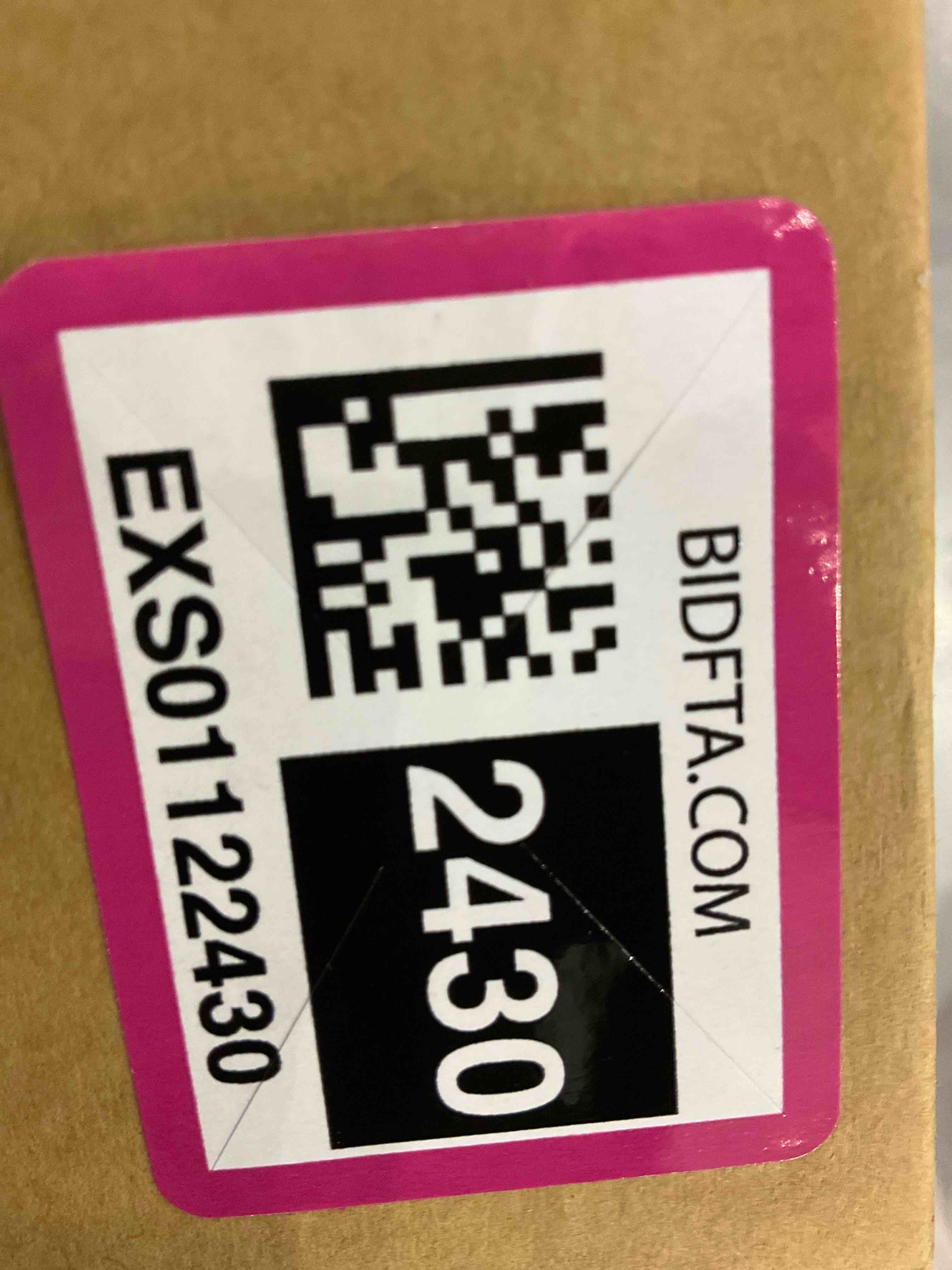 https://s3.amazonaws.com/lotting-images-prod/BargainHunt/EXS01122430_1706707684384.jpeg