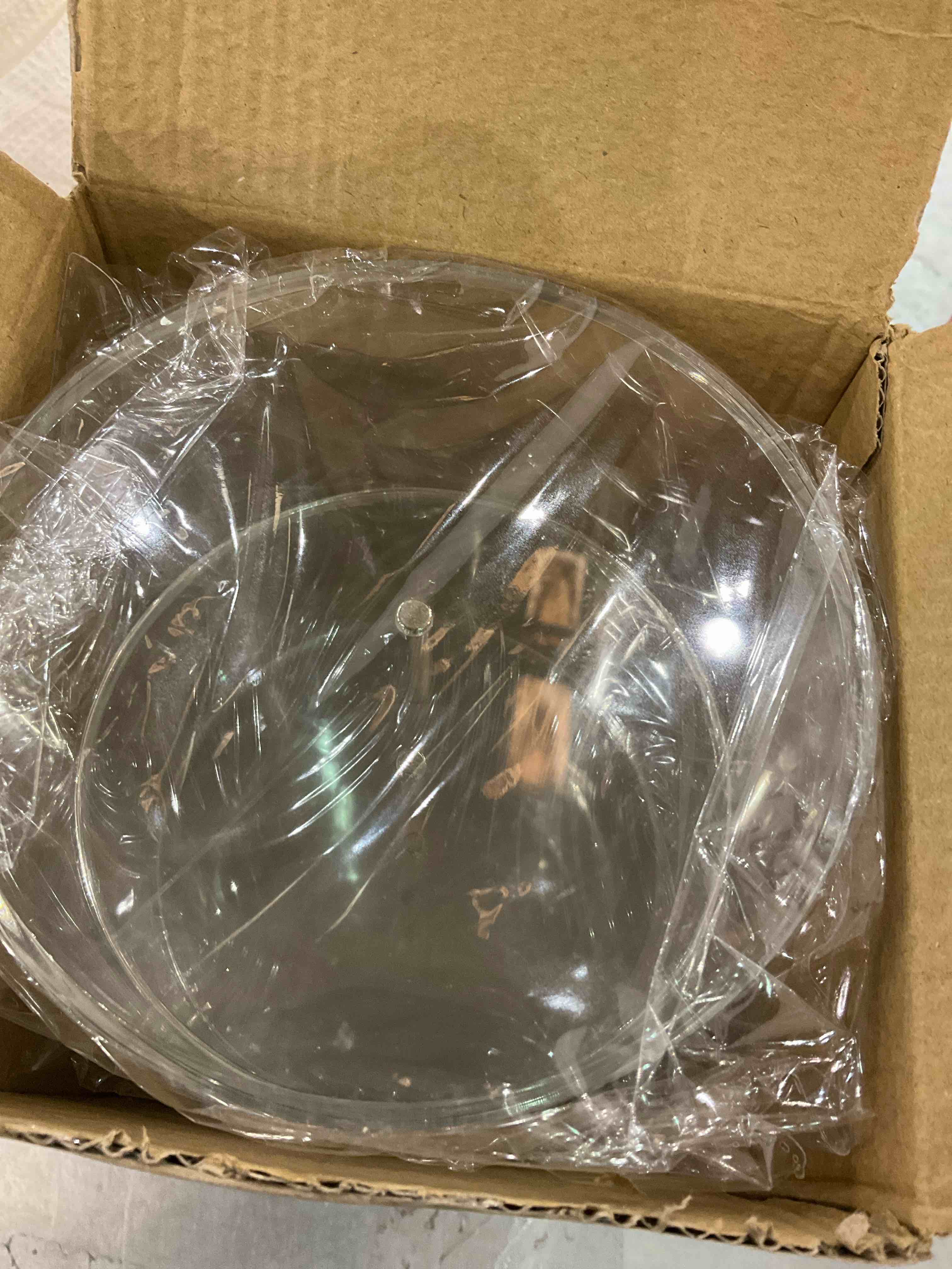 https://s3.amazonaws.com/lotting-images-prod/BargainHunt/EXS01122444_1706712241623.jpeg