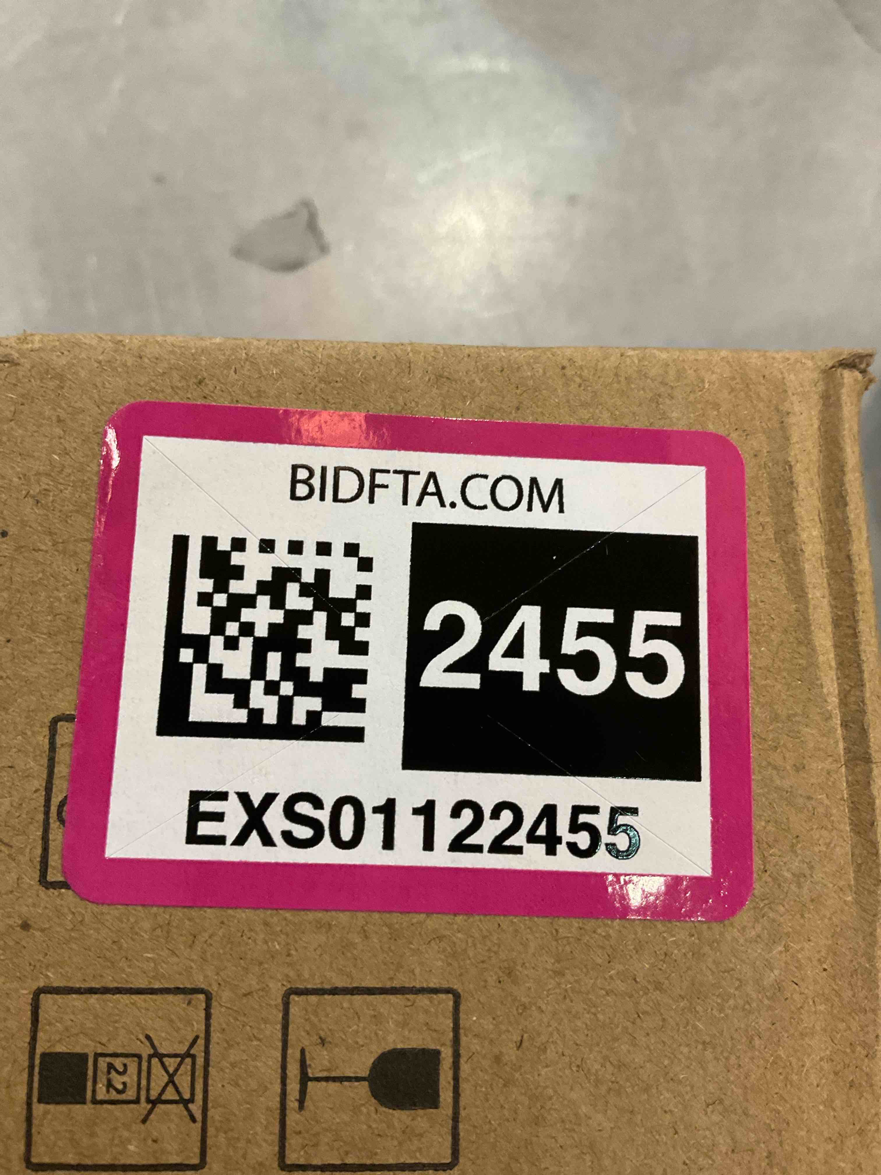 https://s3.amazonaws.com/lotting-images-prod/BargainHunt/EXS01122455_1706715744168.jpeg