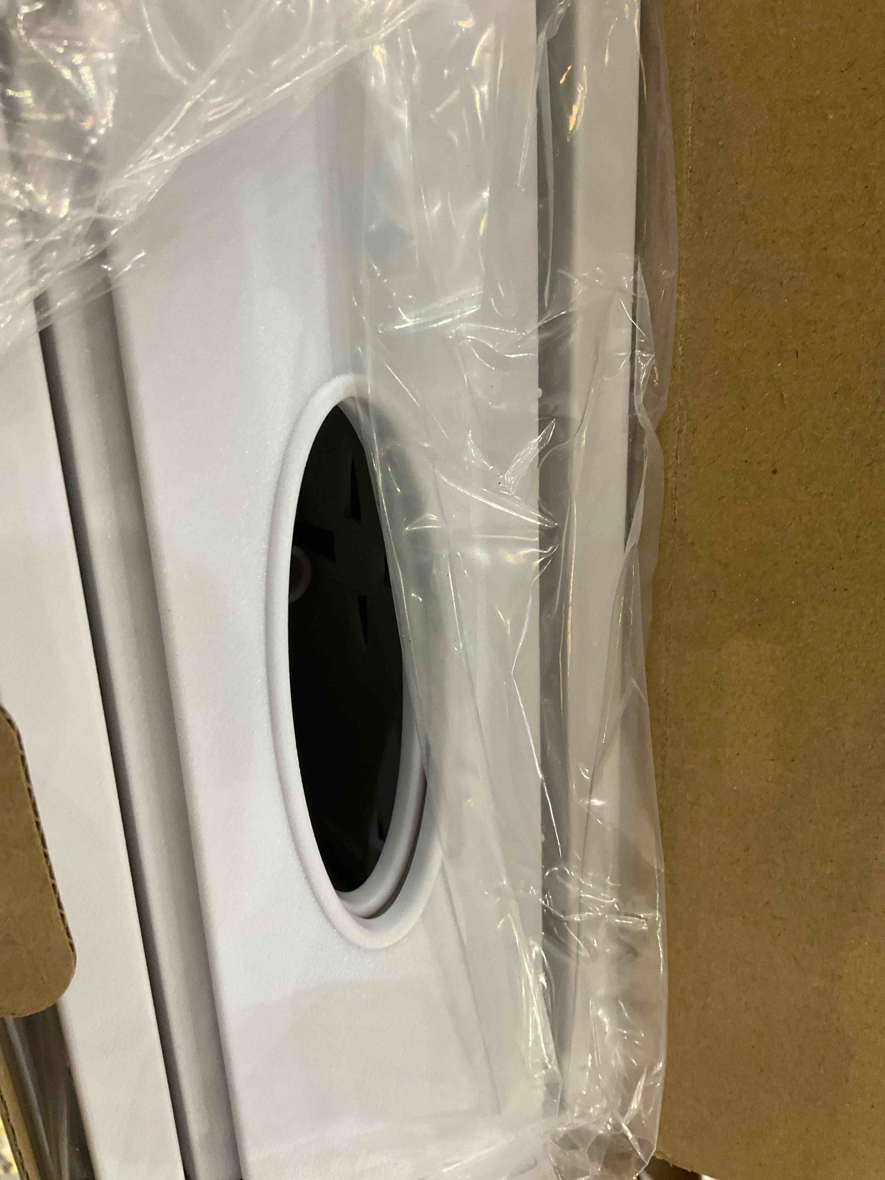 https://s3.amazonaws.com/lotting-images-prod/BargainHunt/EXS01122466_1706717452722.jpeg