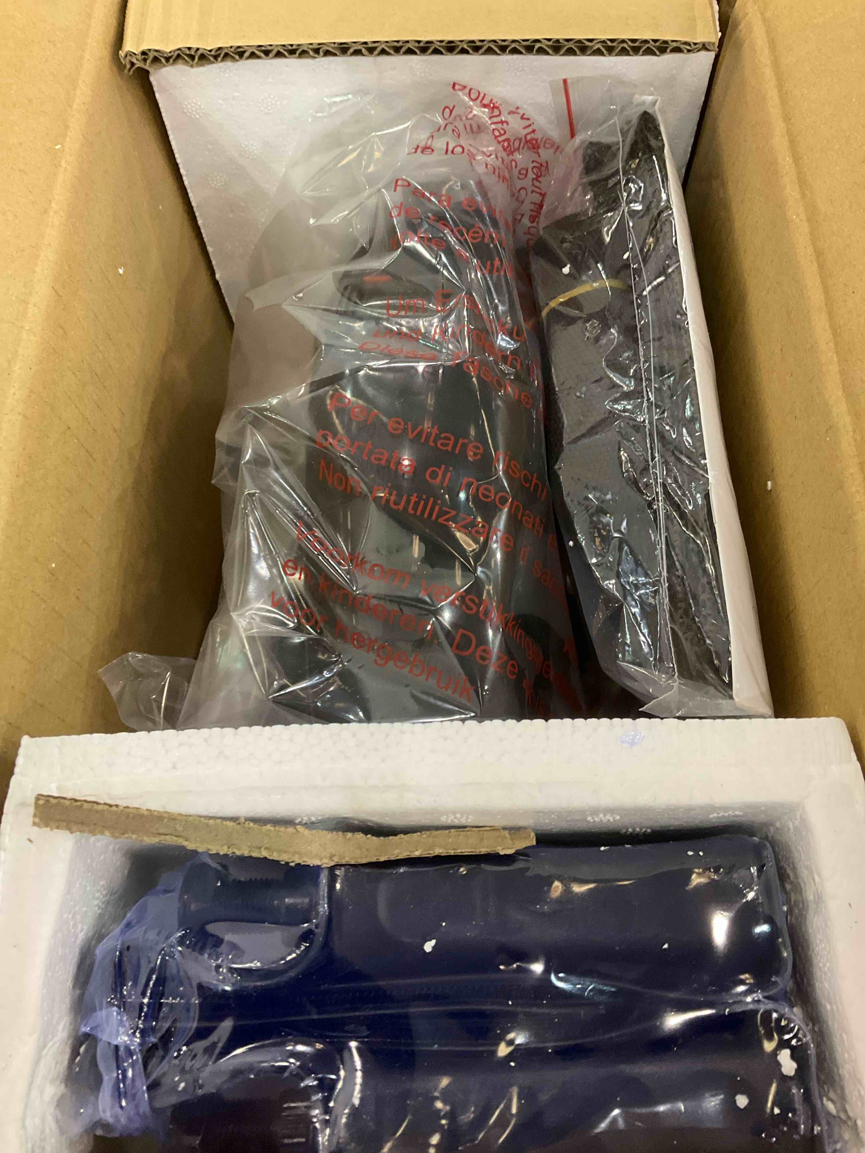 https://s3.amazonaws.com/lotting-images-prod/BargainHunt/EXS01122817_1706549962372.jpeg