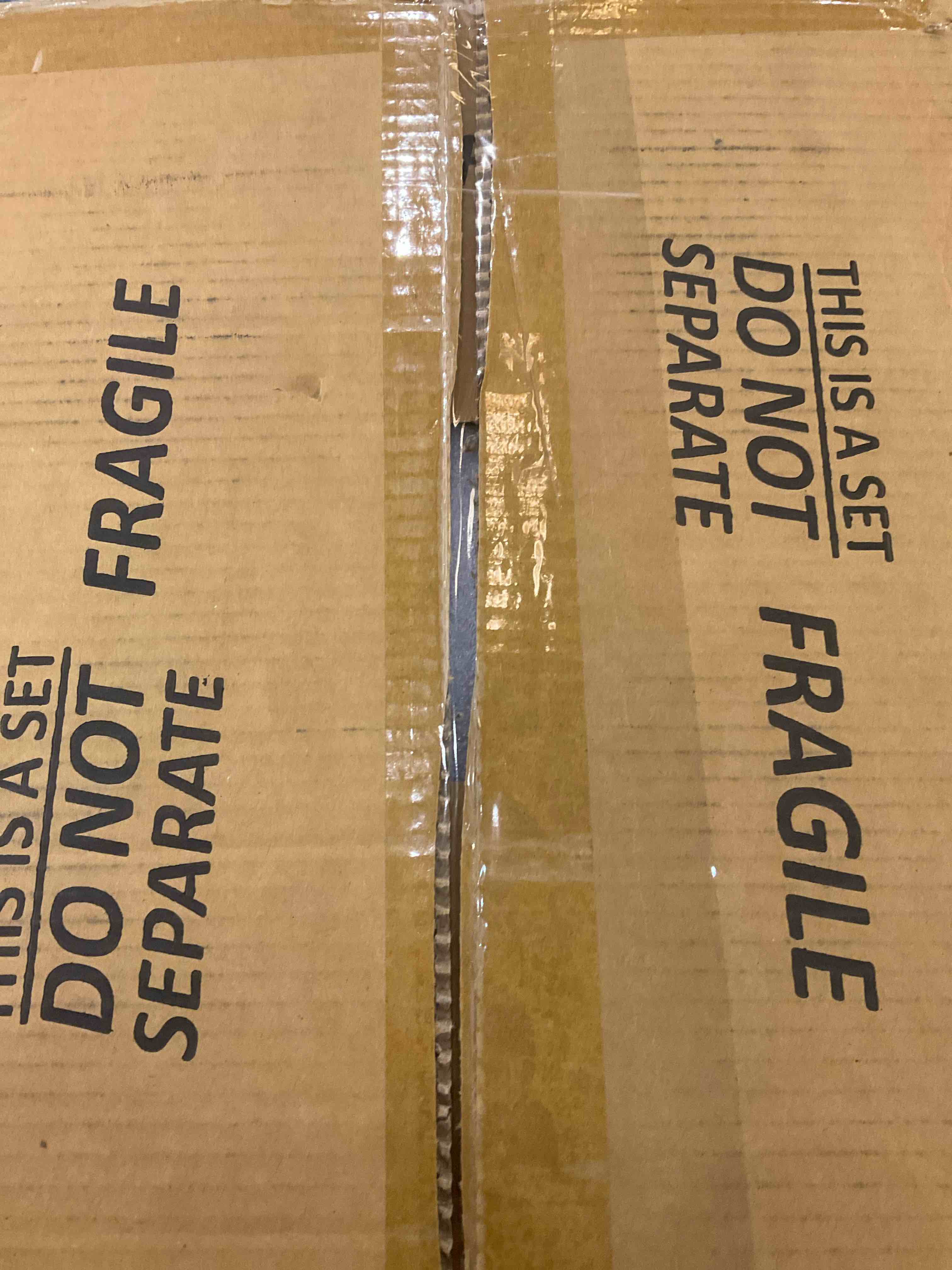 https://s3.amazonaws.com/lotting-images-prod/BargainHunt/EXS01122909_1706631043003.jpeg
