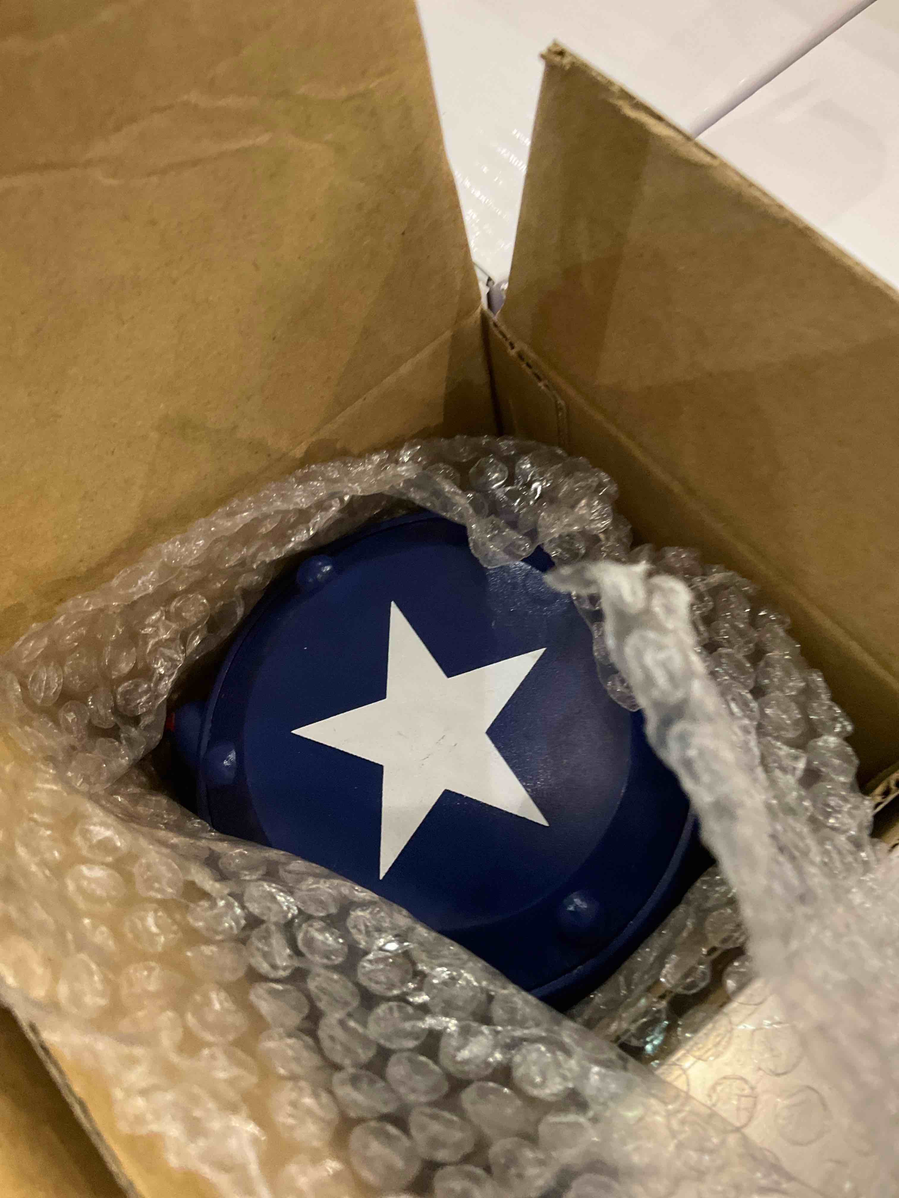 https://s3.amazonaws.com/lotting-images-prod/BargainHunt/EXS01126087_1707229541422.jpeg