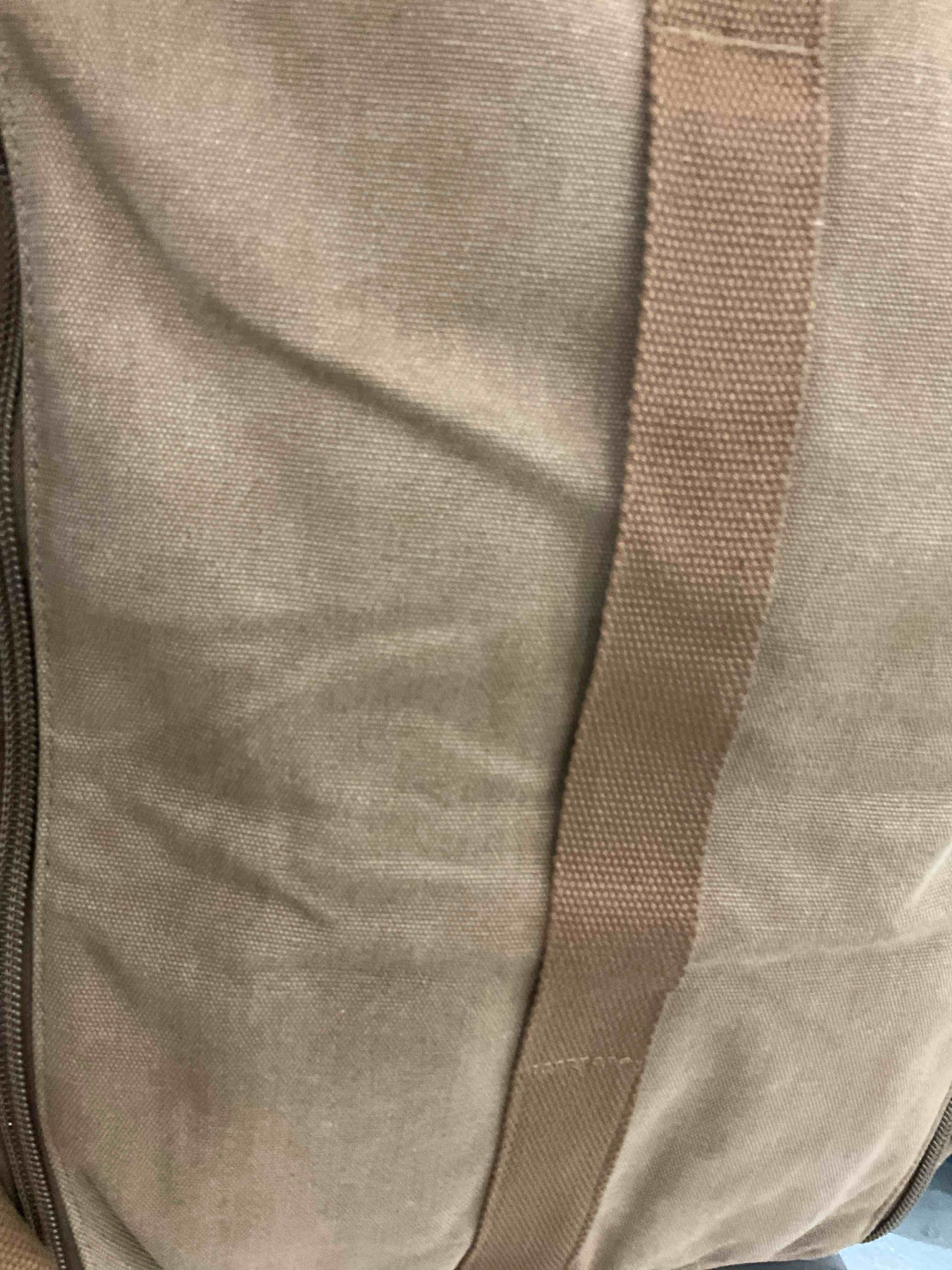 https://s3.amazonaws.com/lotting-images-prod/BargainHunt/EXS01126413_1707414924593.jpeg