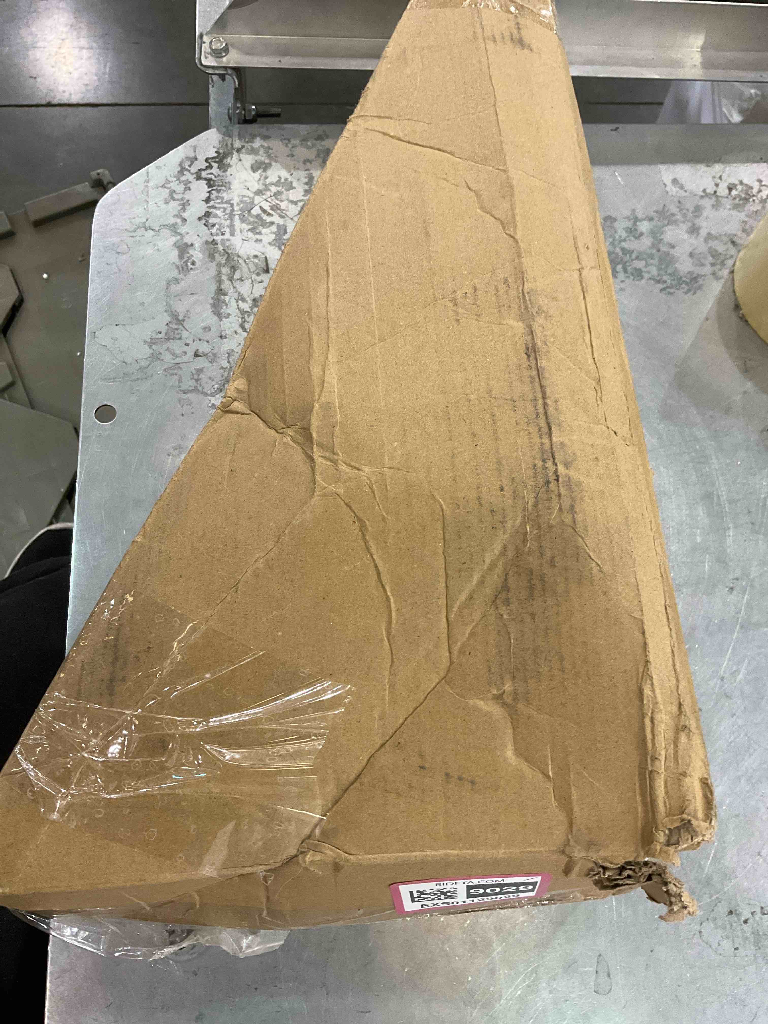 https://s3.amazonaws.com/lotting-images-prod/BargainHunt/EXS01129029_1706636794948.jpeg