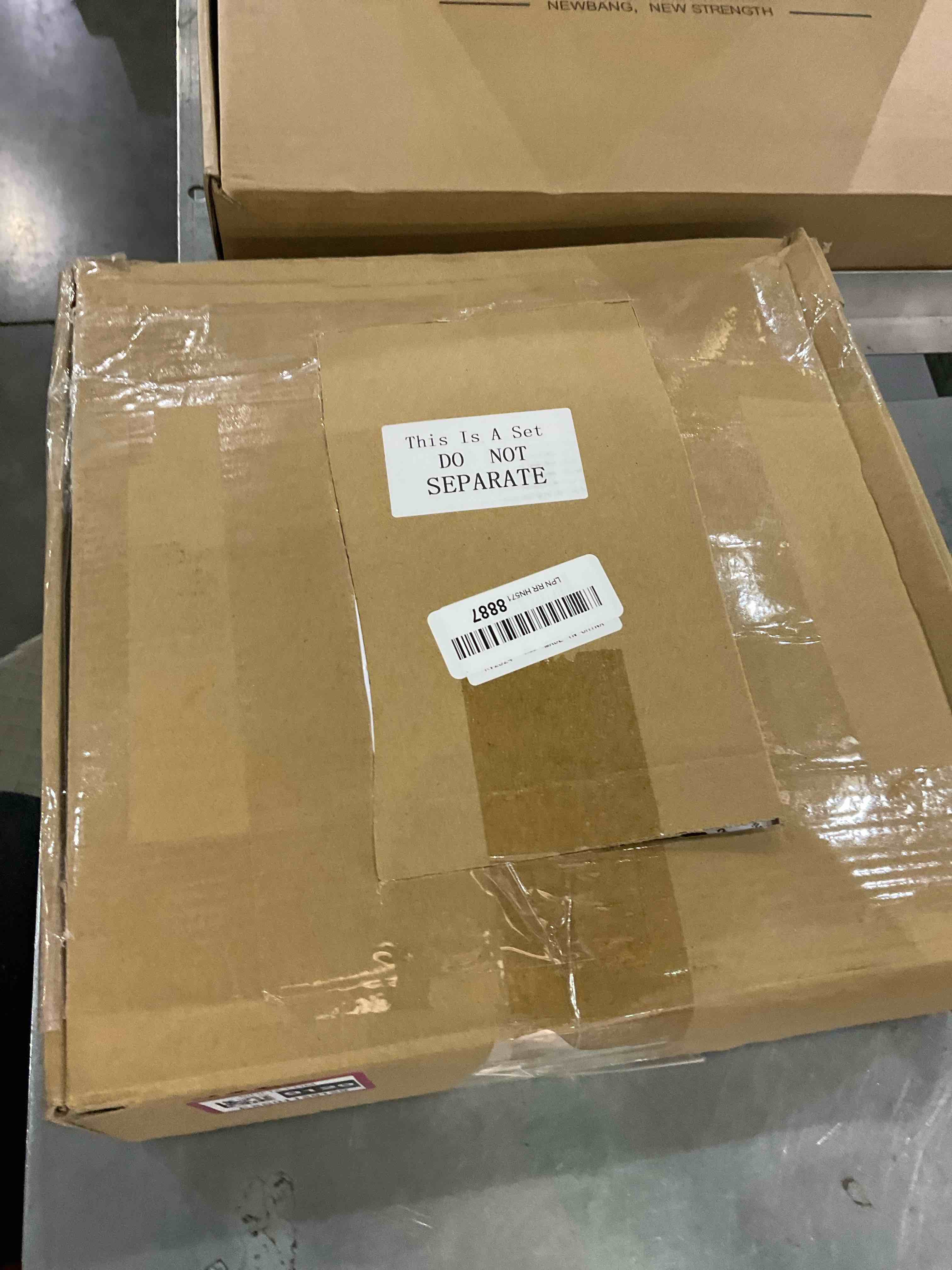 https://s3.amazonaws.com/lotting-images-prod/BargainHunt/EXS01129129_1706711929060.jpeg