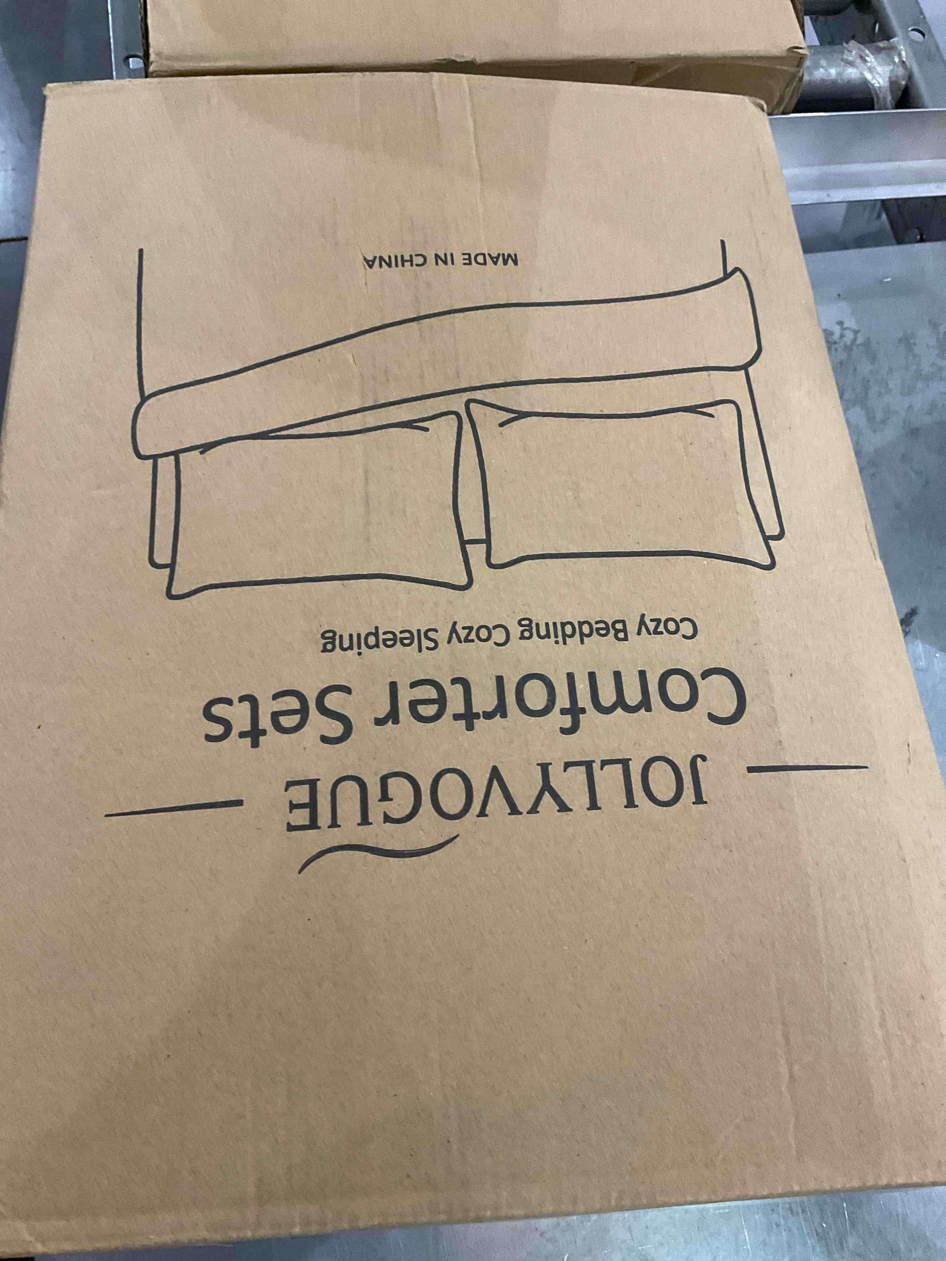 https://s3.amazonaws.com/lotting-images-prod/BargainHunt/EXS01129228_1706726111237.jpeg