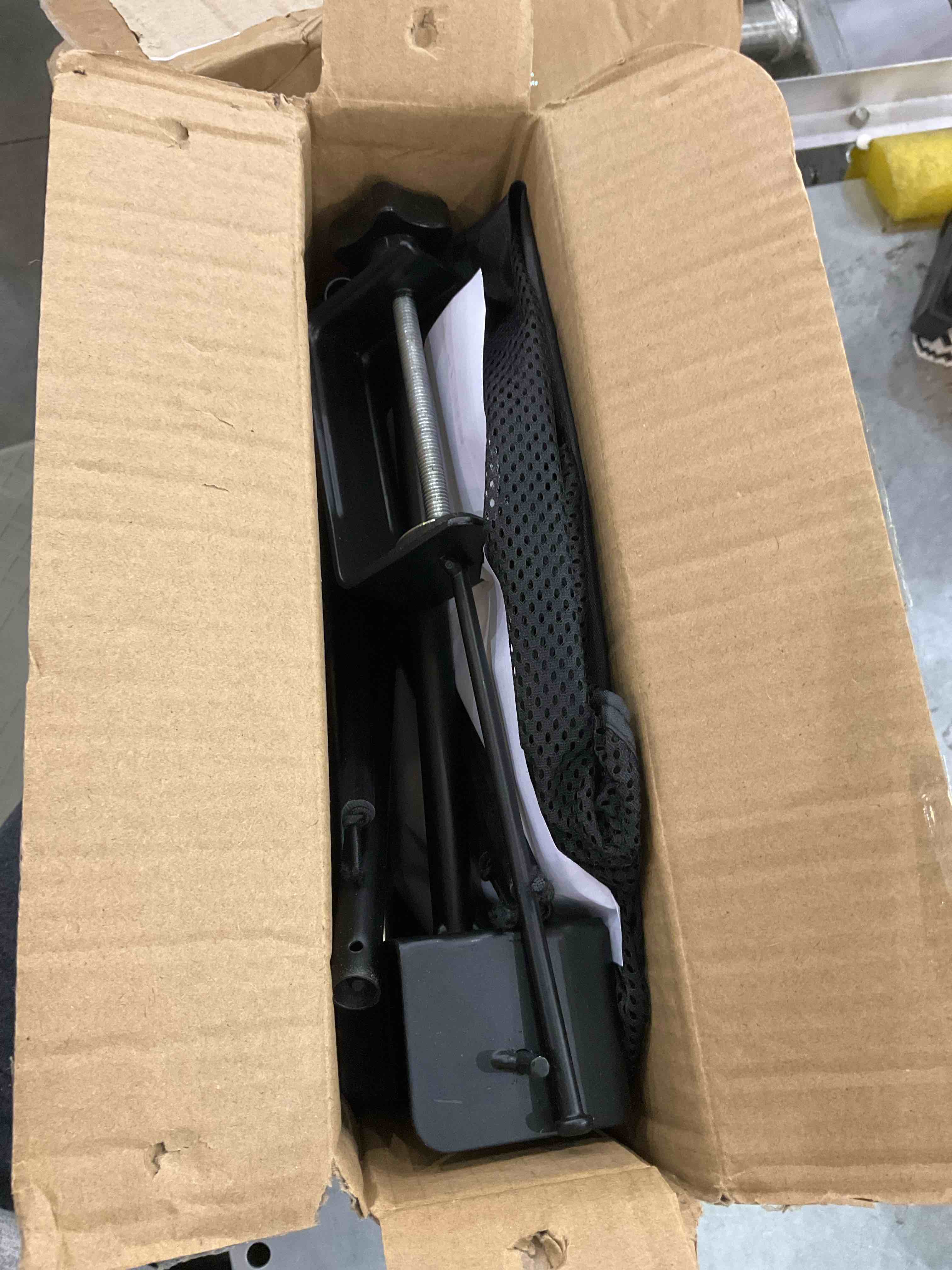https://s3.amazonaws.com/lotting-images-prod/BargainHunt/EXS01129229_1706726152548.jpeg
