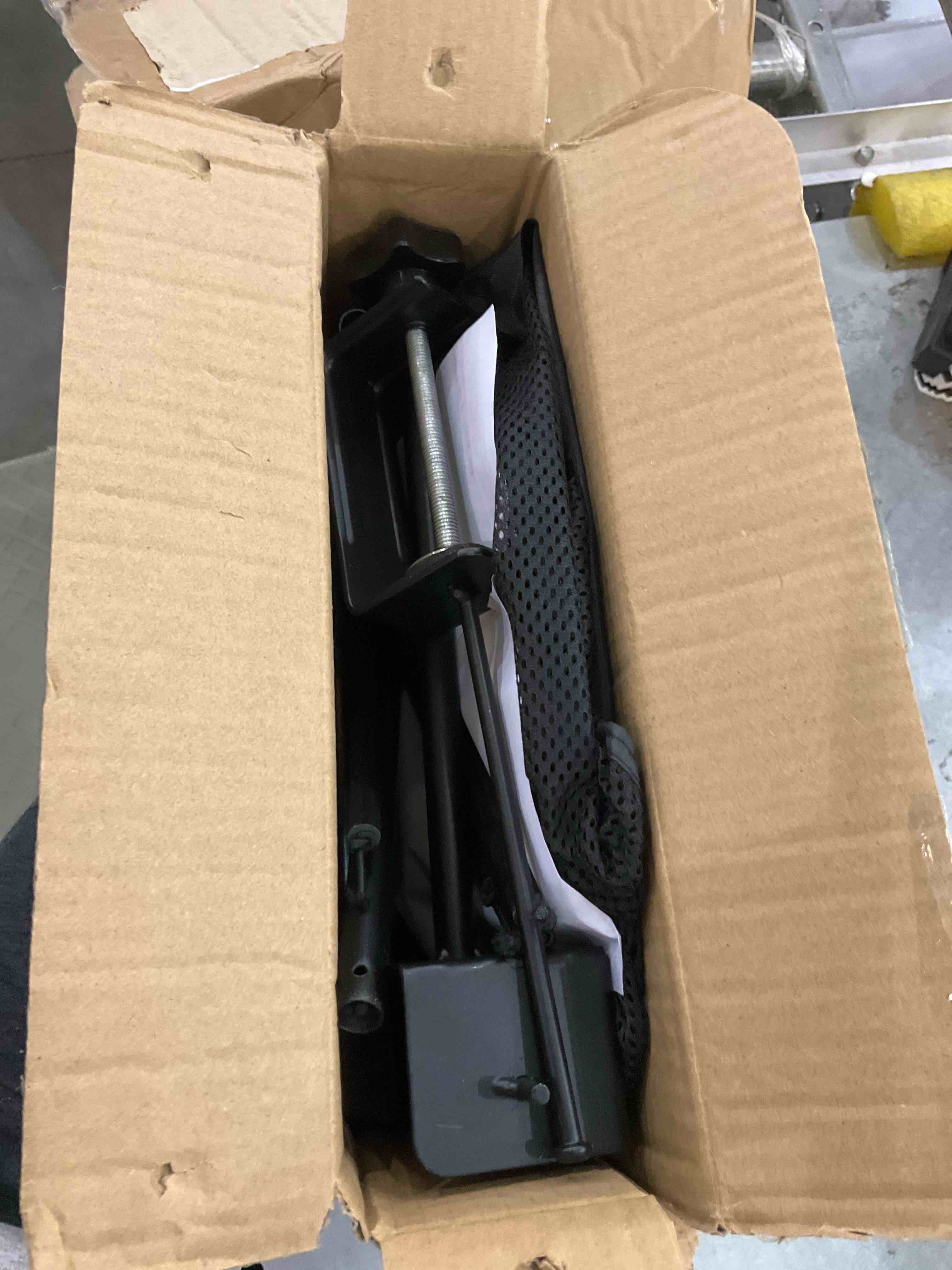 https://s3.amazonaws.com/lotting-images-prod/BargainHunt/EXS01129229_1706726153675.jpeg