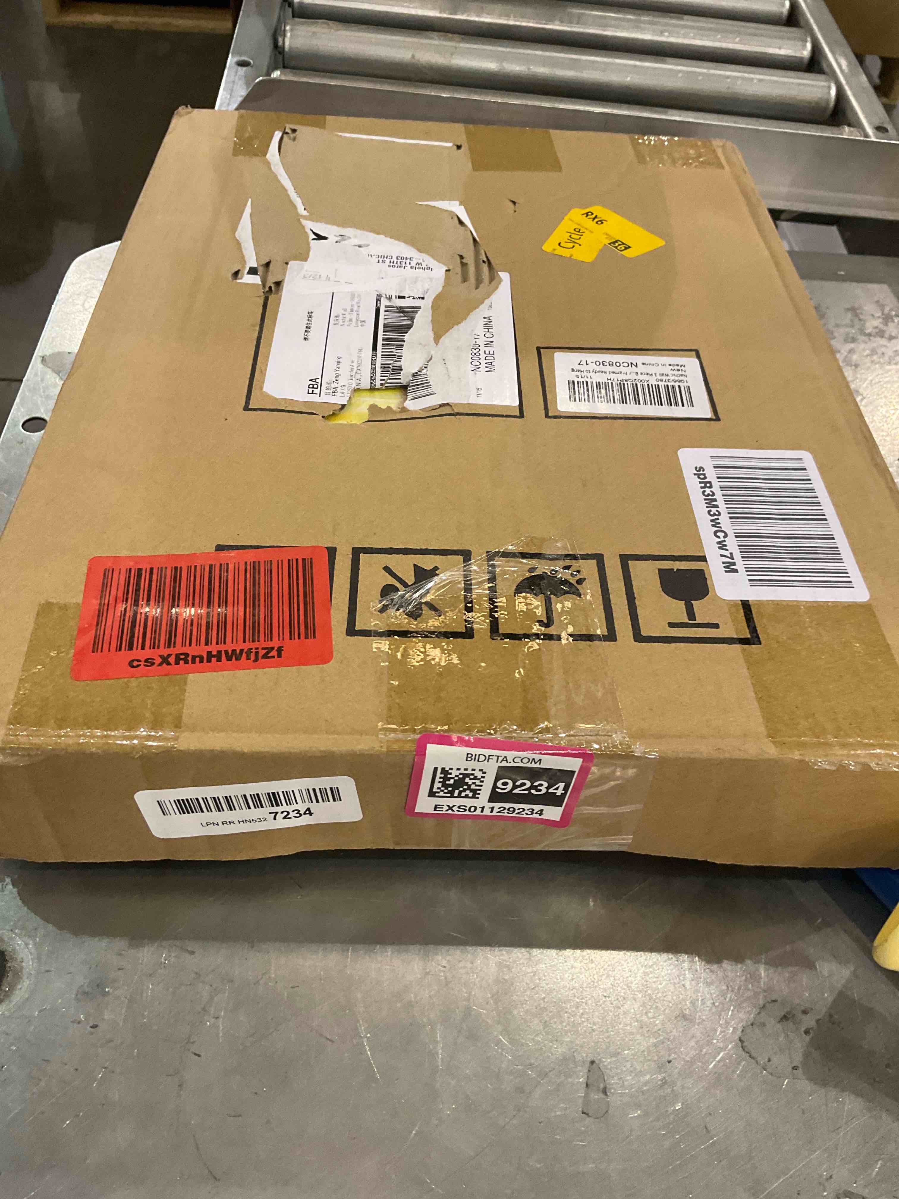 https://s3.amazonaws.com/lotting-images-prod/BargainHunt/EXS01129234_1706726501765.jpeg