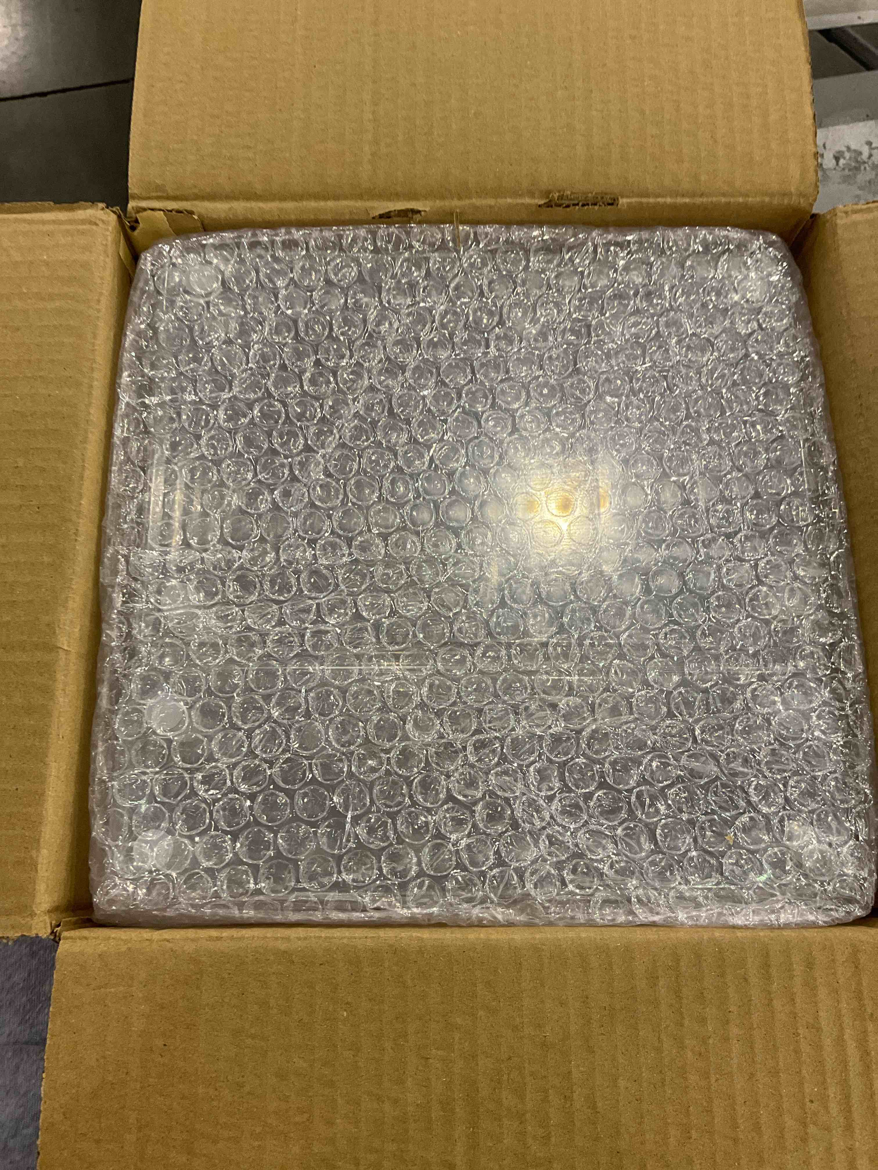 https://s3.amazonaws.com/lotting-images-prod/BargainHunt/EXS01129300_1706791619102.jpeg