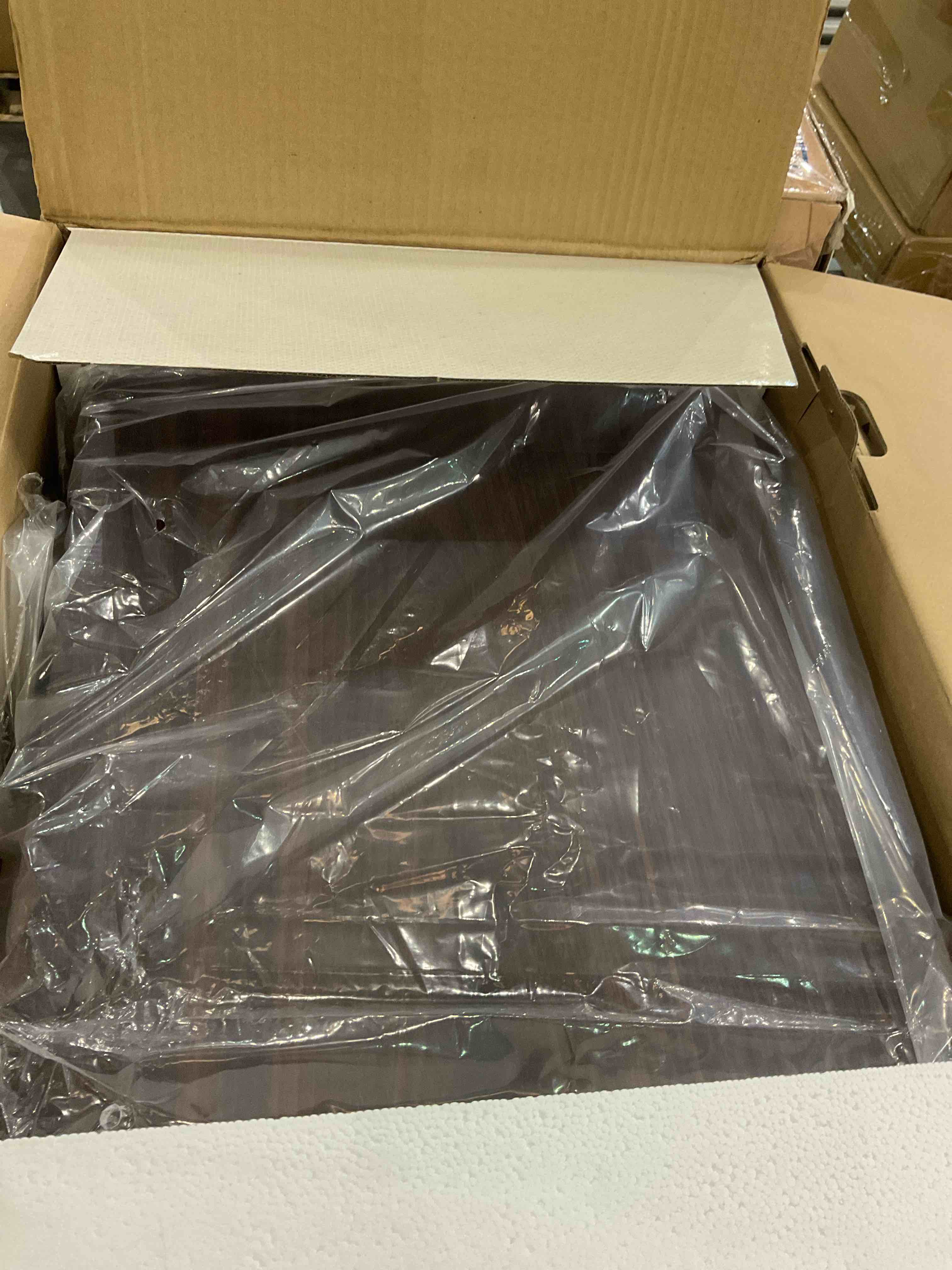 https://s3.amazonaws.com/lotting-images-prod/BargainHunt/EXS01129363_1706798514085.jpeg