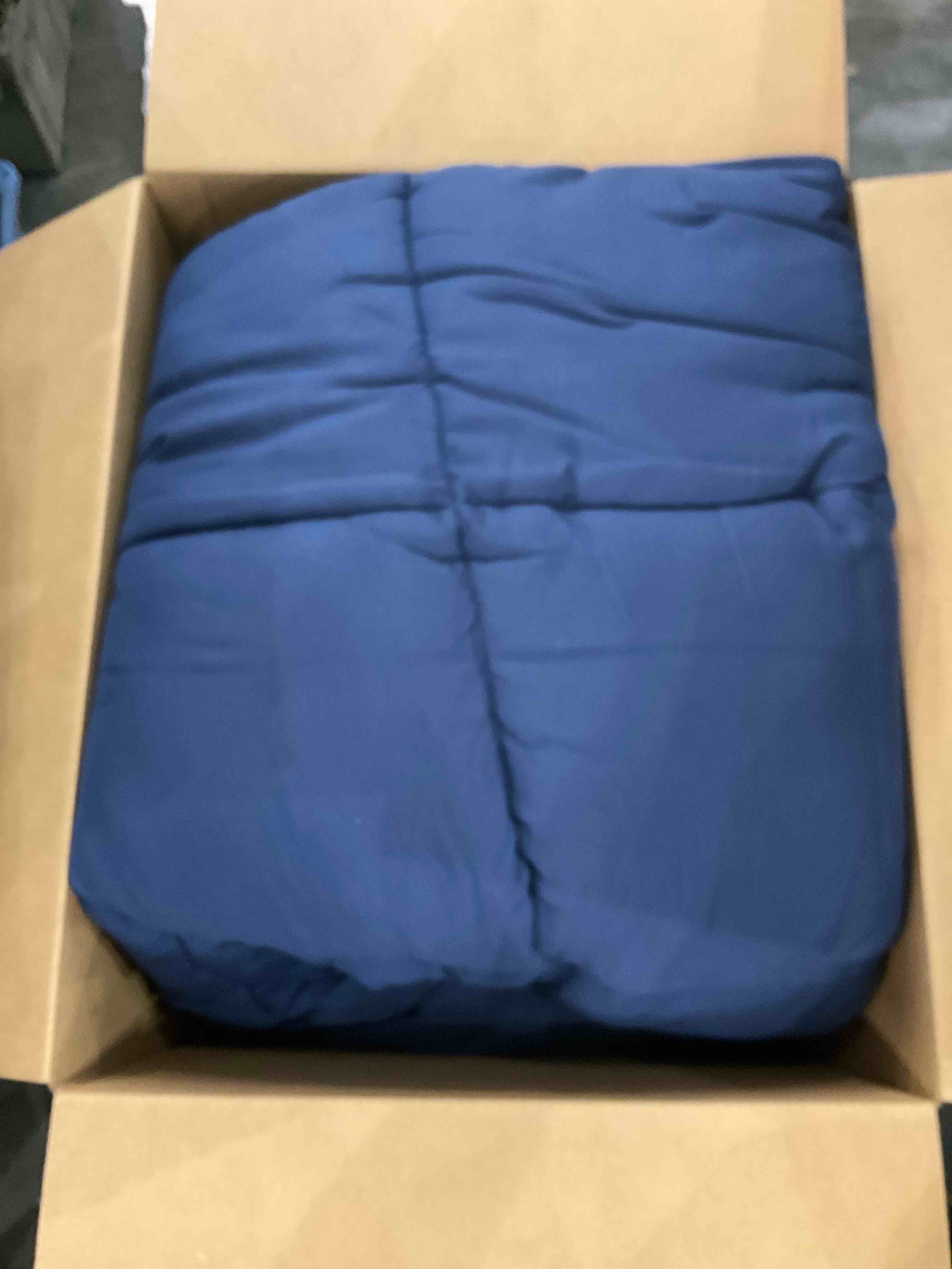 https://s3.amazonaws.com/lotting-images-prod/BargainHunt/EXS01129373_1706799692010.jpeg