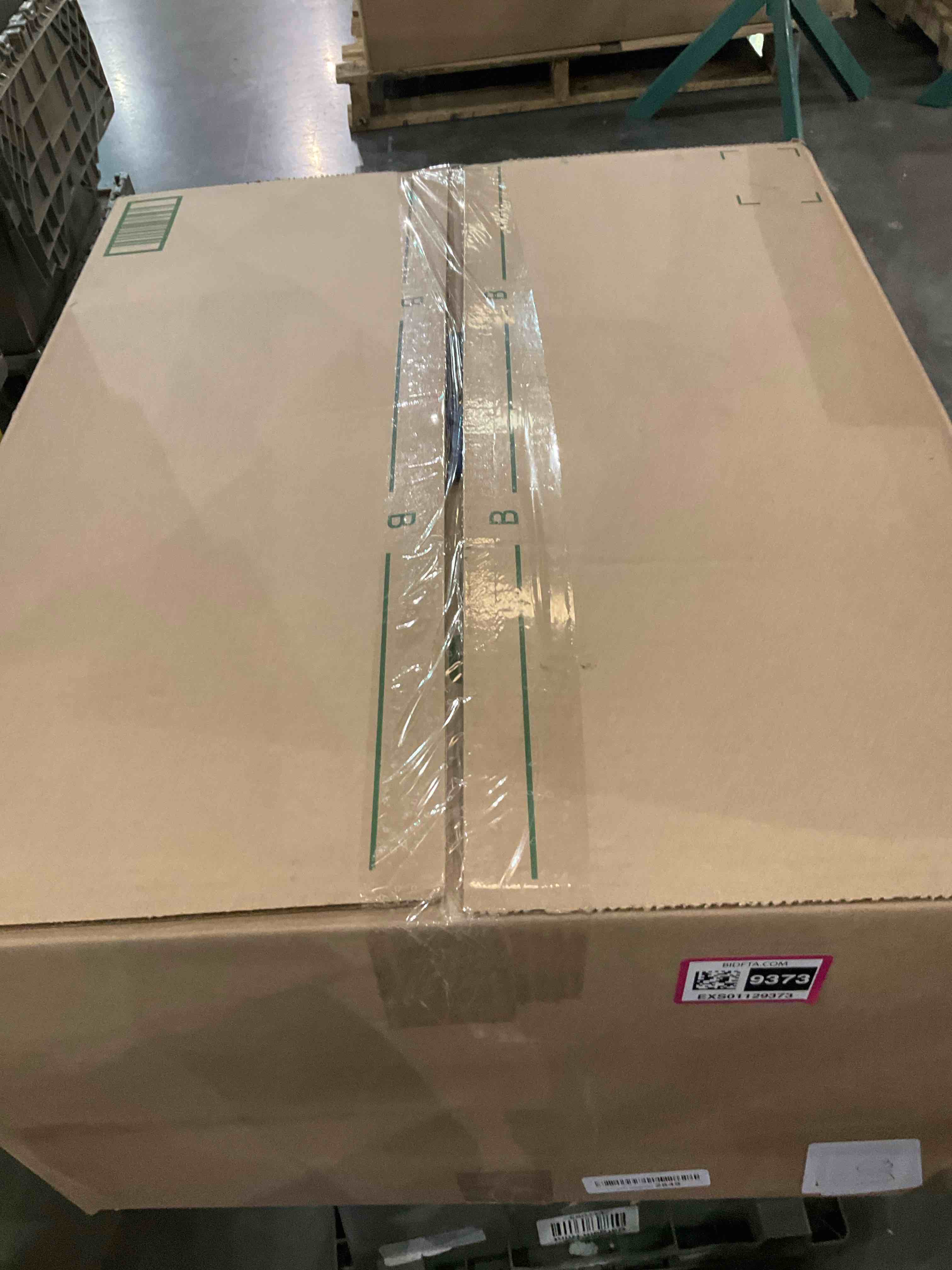 https://s3.amazonaws.com/lotting-images-prod/BargainHunt/EXS01129373_1706799710899.jpeg