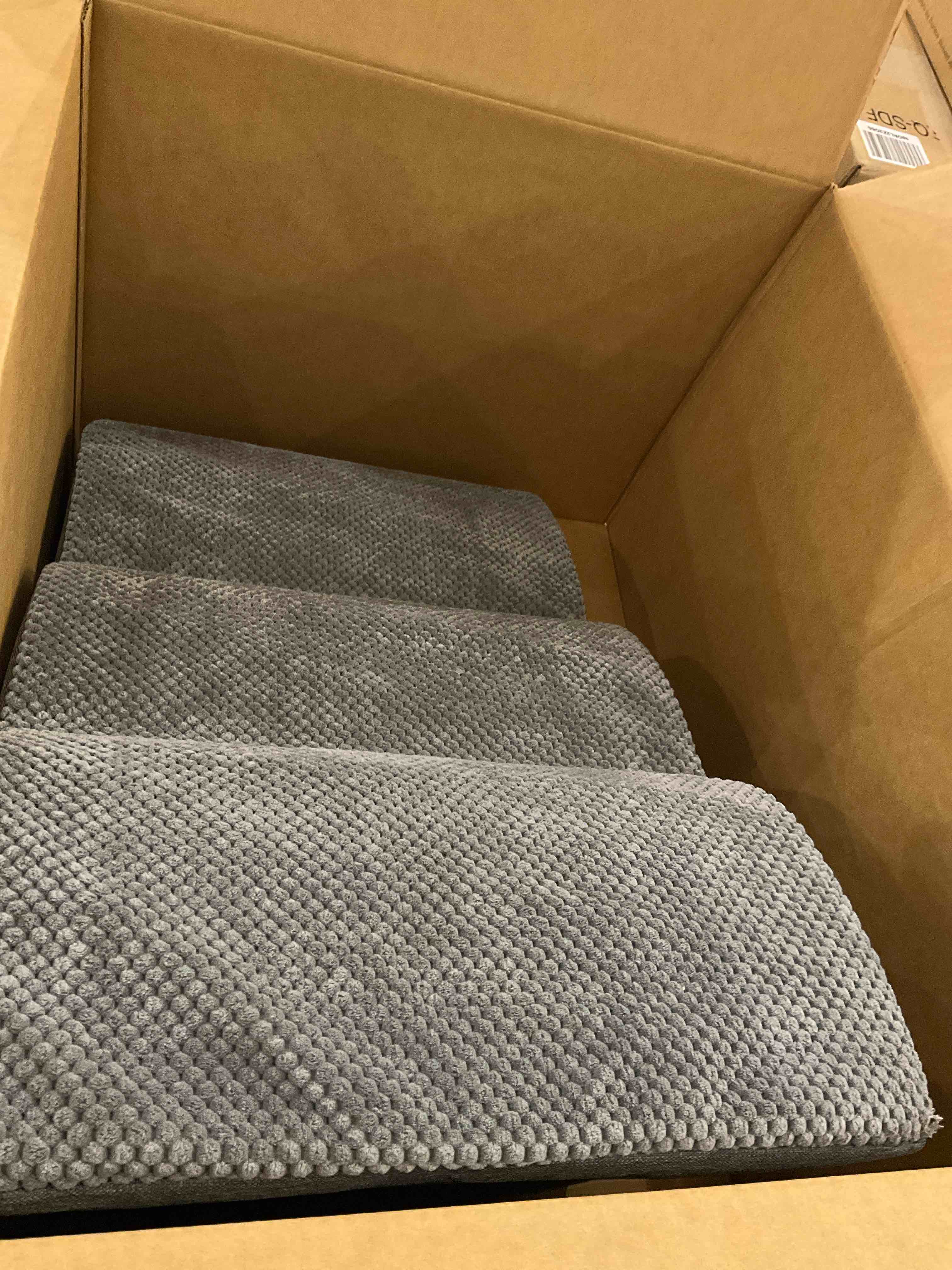 https://s3.amazonaws.com/lotting-images-prod/BargainHunt/EXS01129381_1706800572145.jpeg