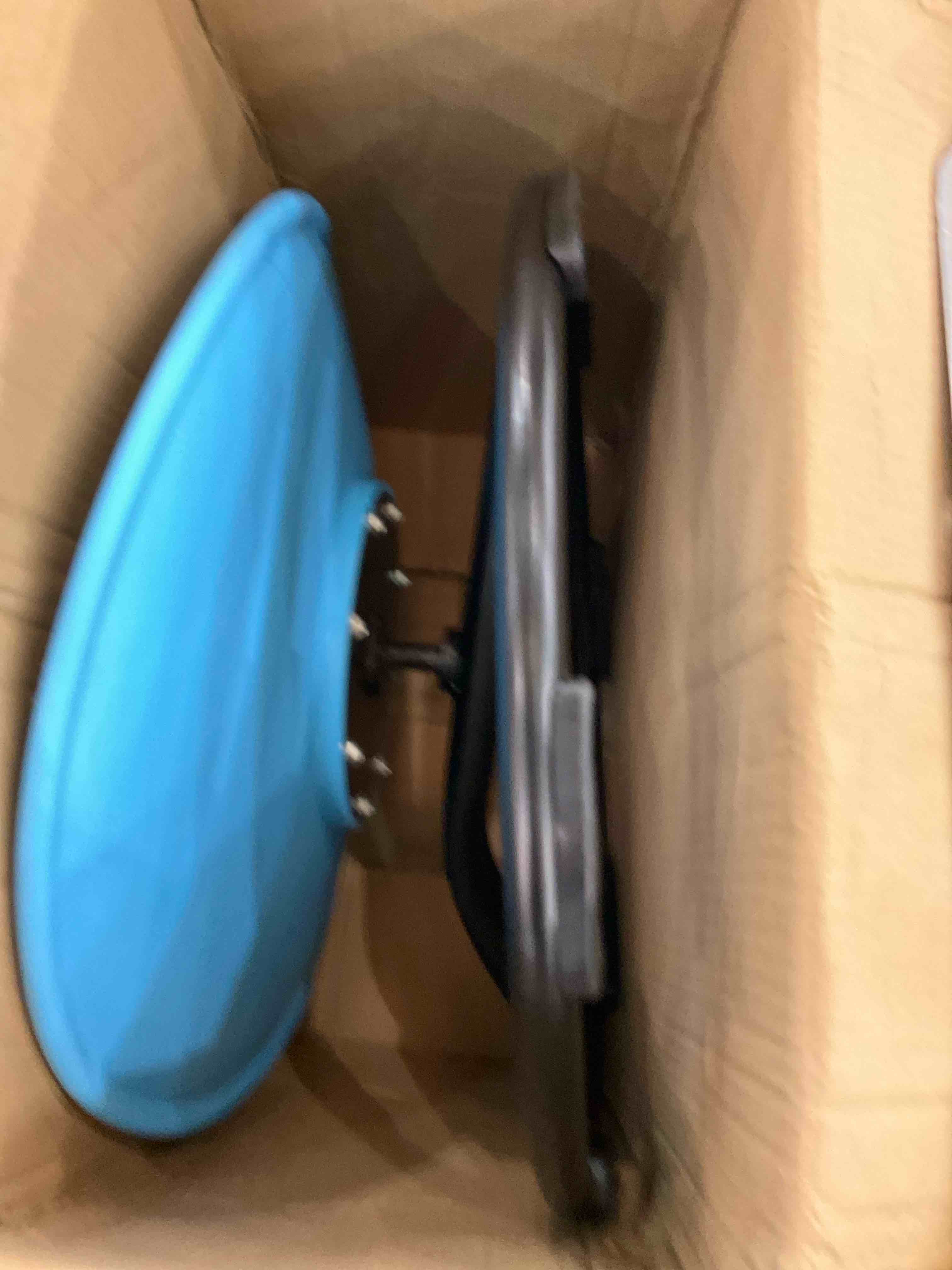 https://s3.amazonaws.com/lotting-images-prod/BargainHunt/EXS01129410_1706804822730.jpeg