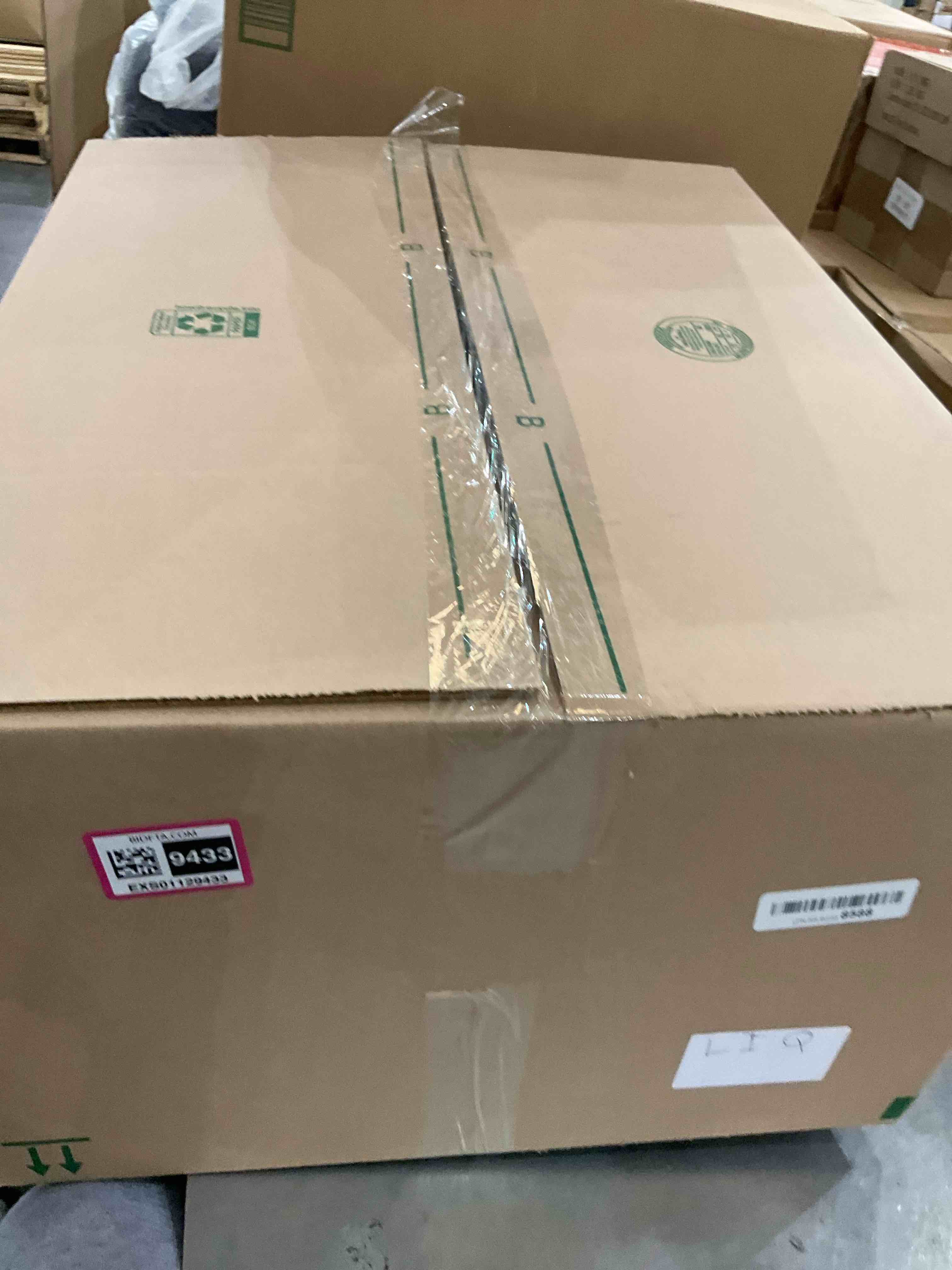 https://s3.amazonaws.com/lotting-images-prod/BargainHunt/EXS01129433_1706810785541.jpeg