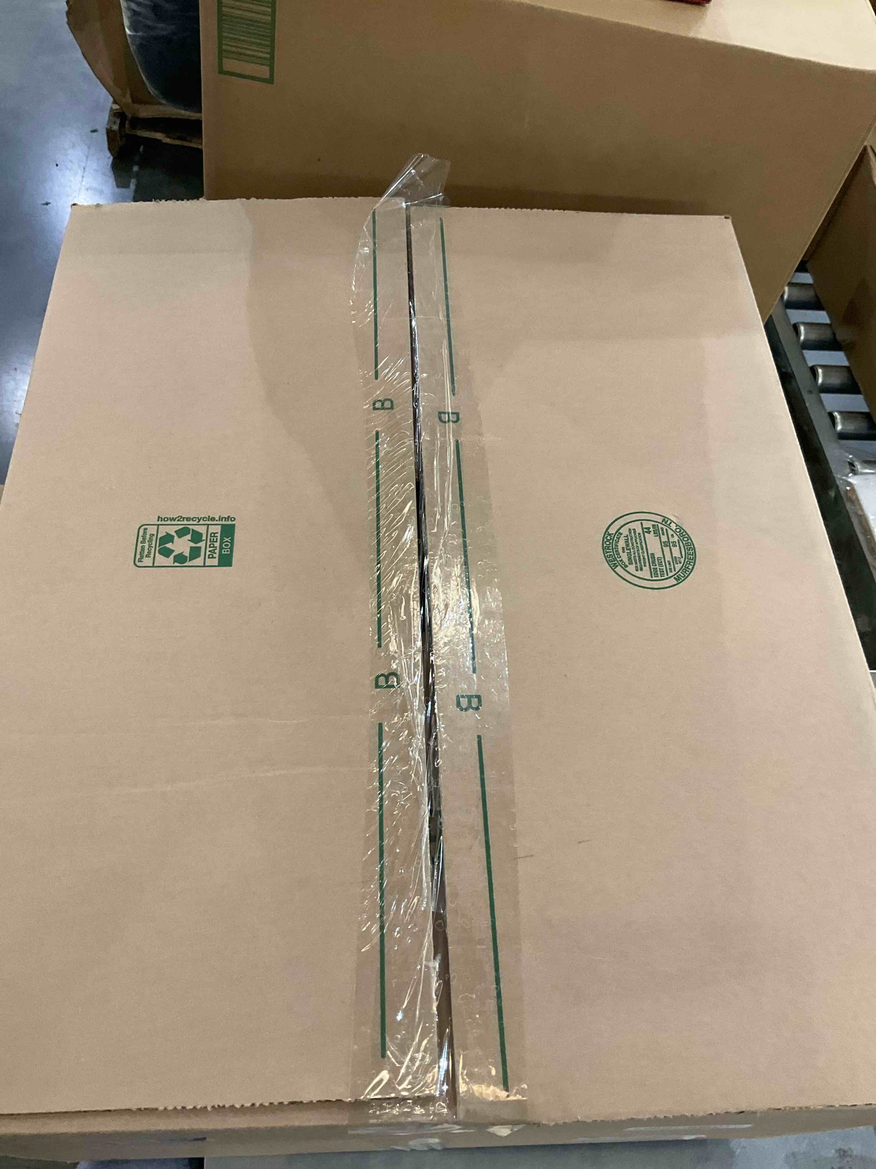 https://s3.amazonaws.com/lotting-images-prod/BargainHunt/EXS01129433_1706810786555.jpeg