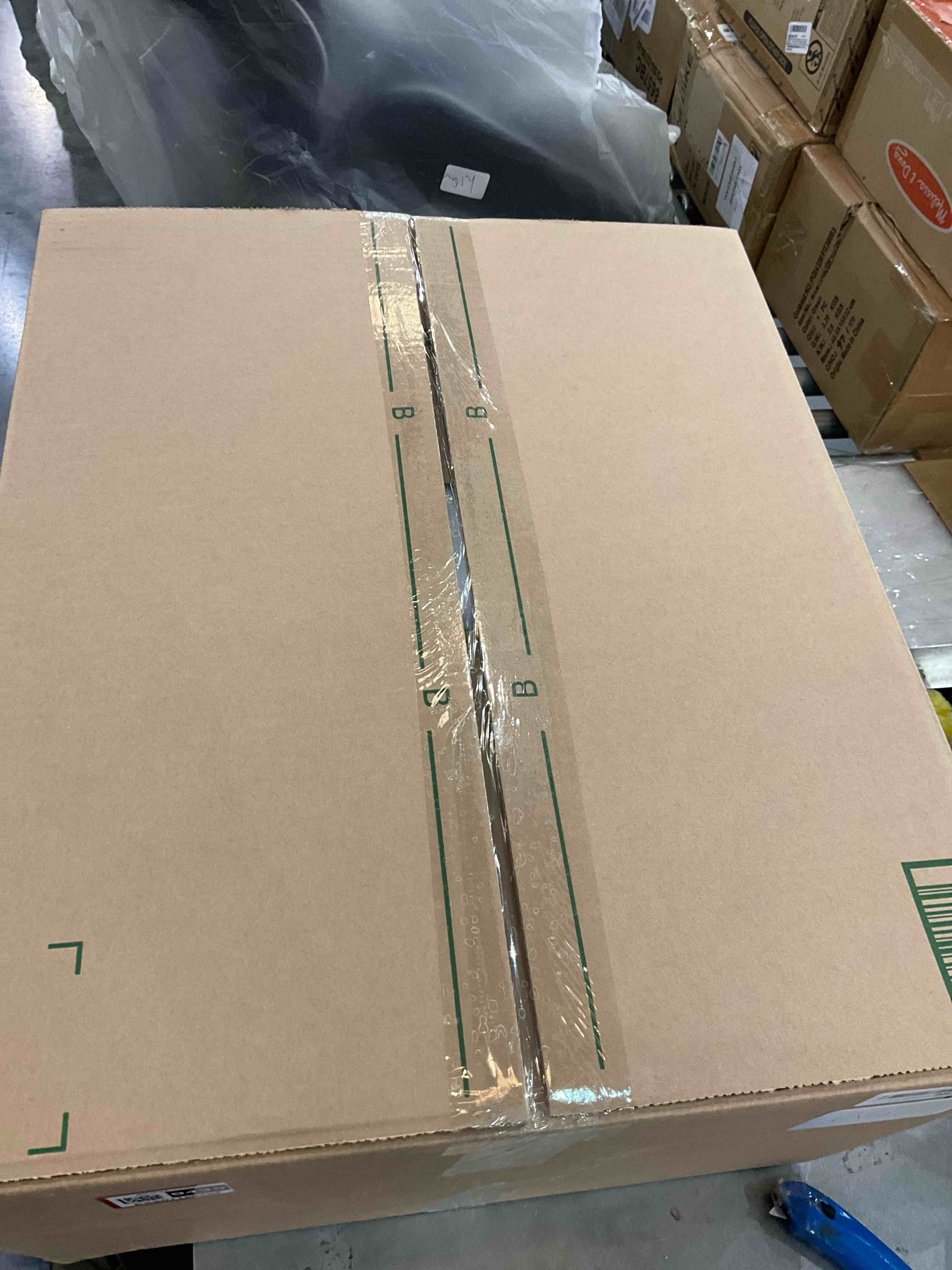 https://s3.amazonaws.com/lotting-images-prod/BargainHunt/EXS01129439_1706811241448.jpeg