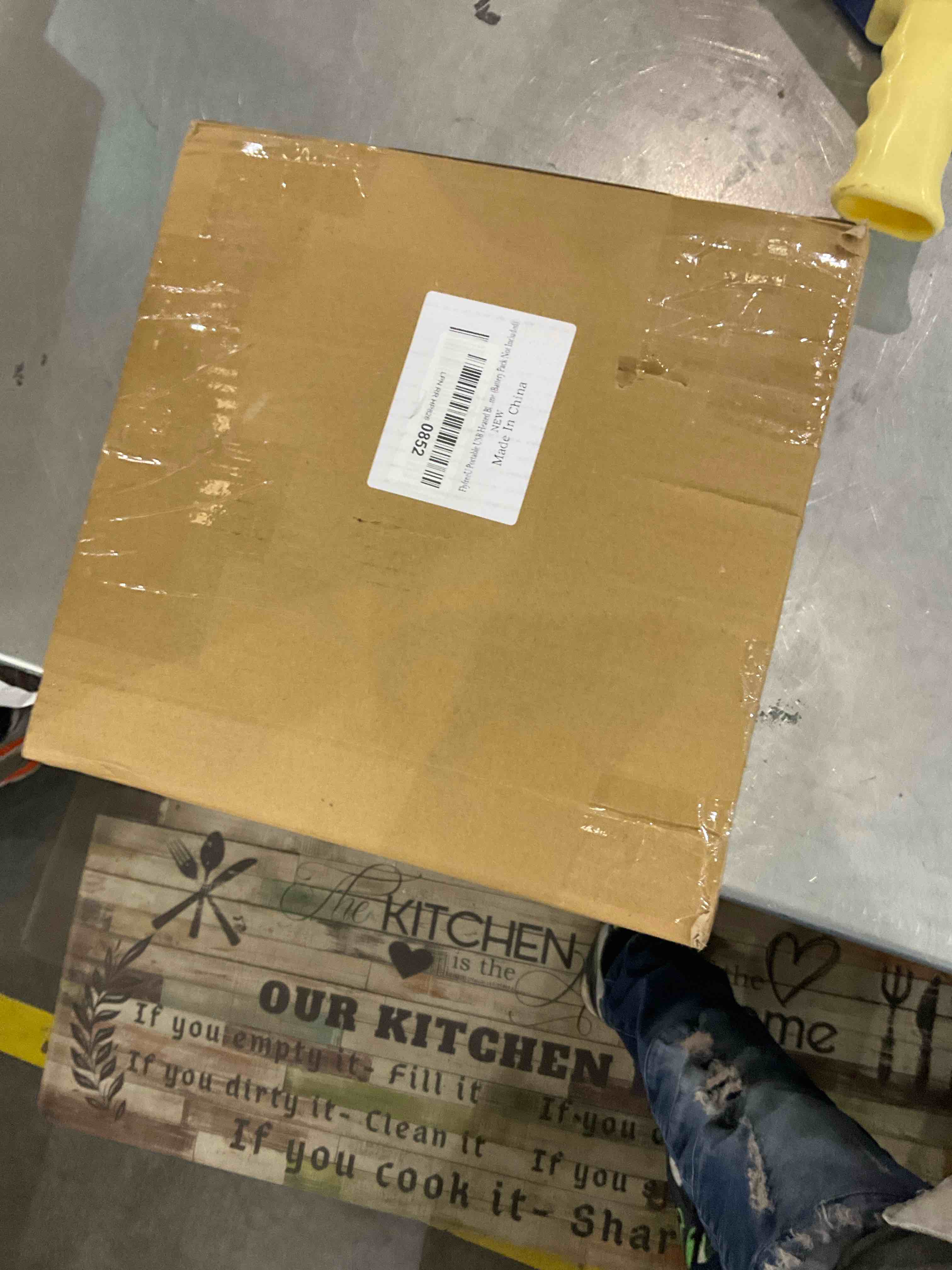 https://s3.amazonaws.com/lotting-images-prod/BargainHunt/EXS01129855_1706543411505.jpeg
