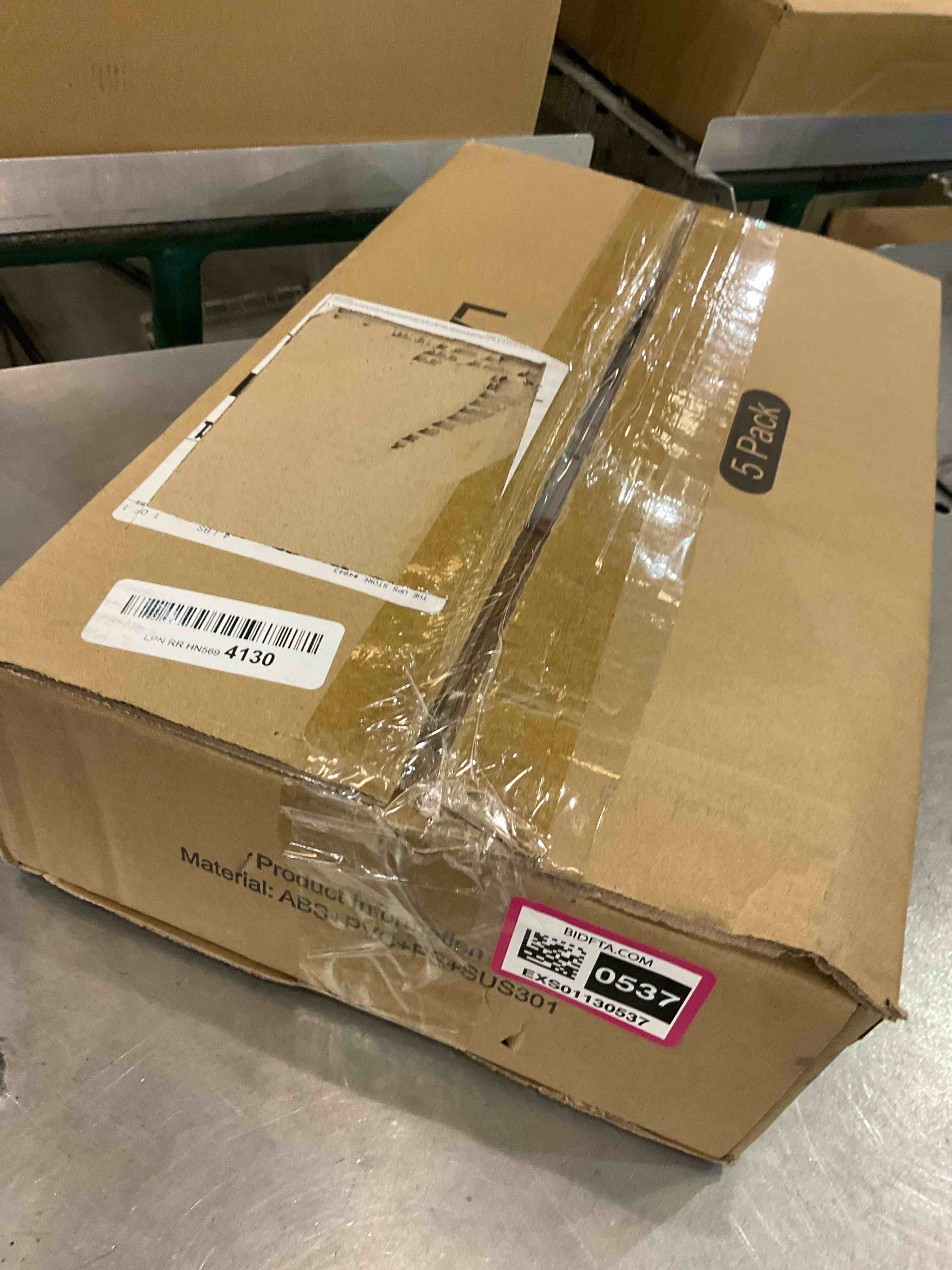 https://s3.amazonaws.com/lotting-images-prod/BargainHunt/EXS01130537_1706801134586.jpeg