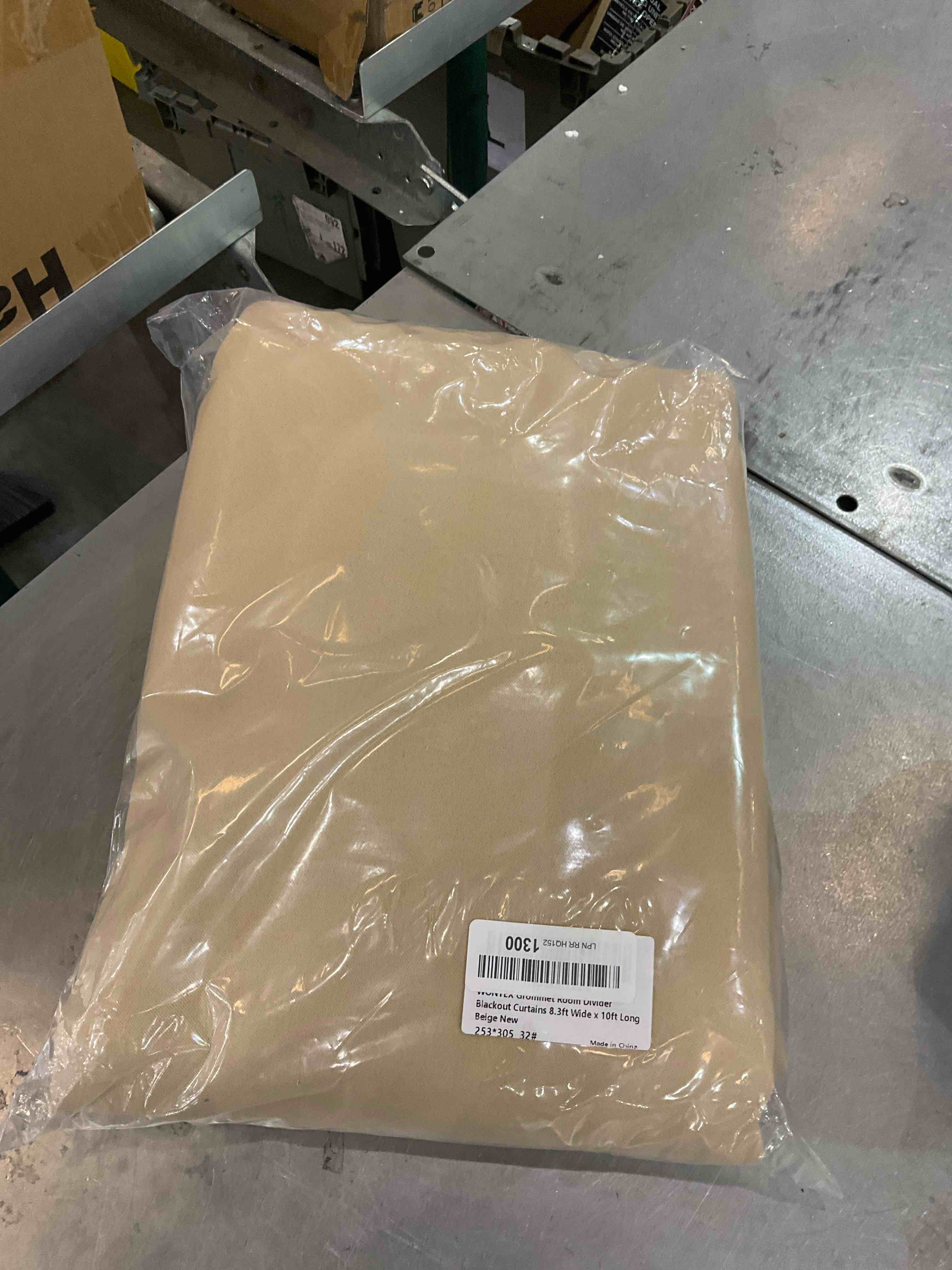 https://s3.amazonaws.com/lotting-images-prod/BargainHunt/EXS01130584_1706805508574.jpeg