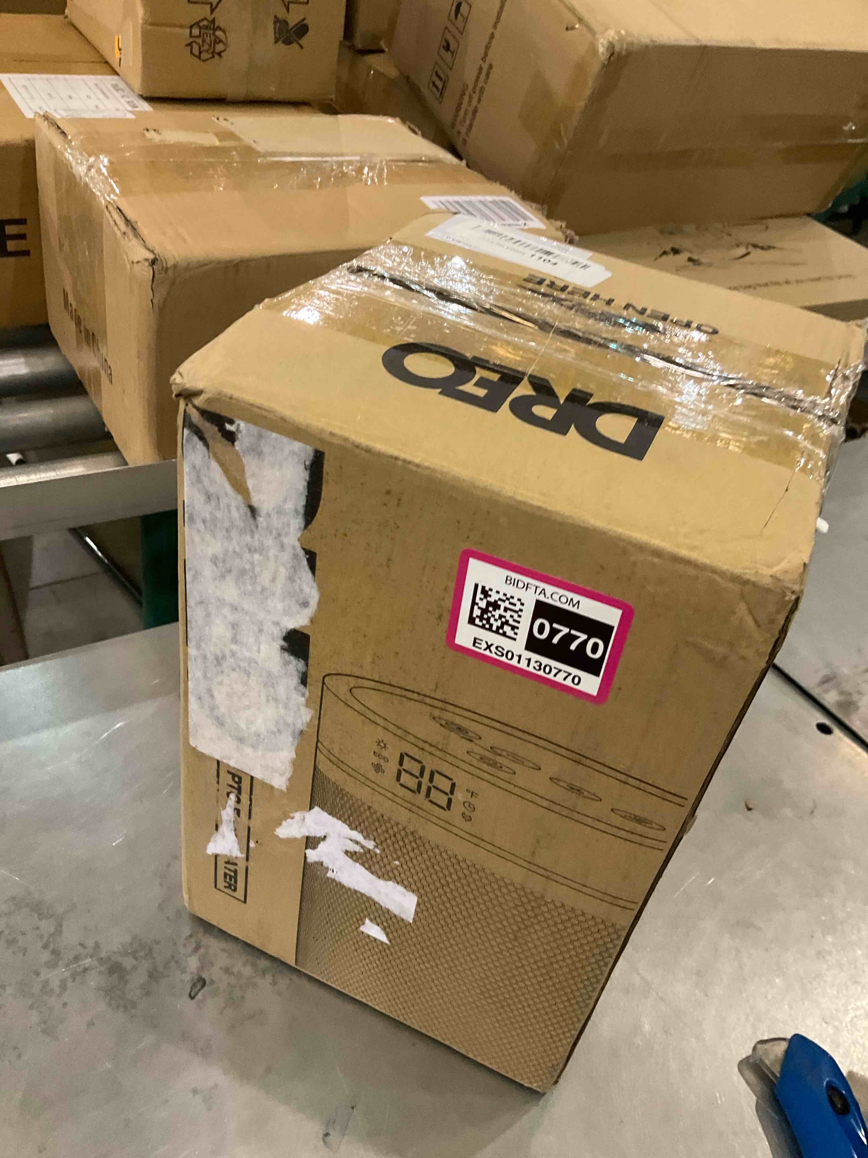 https://s3.amazonaws.com/lotting-images-prod/BargainHunt/EXS01130770_1707150330394.jpeg