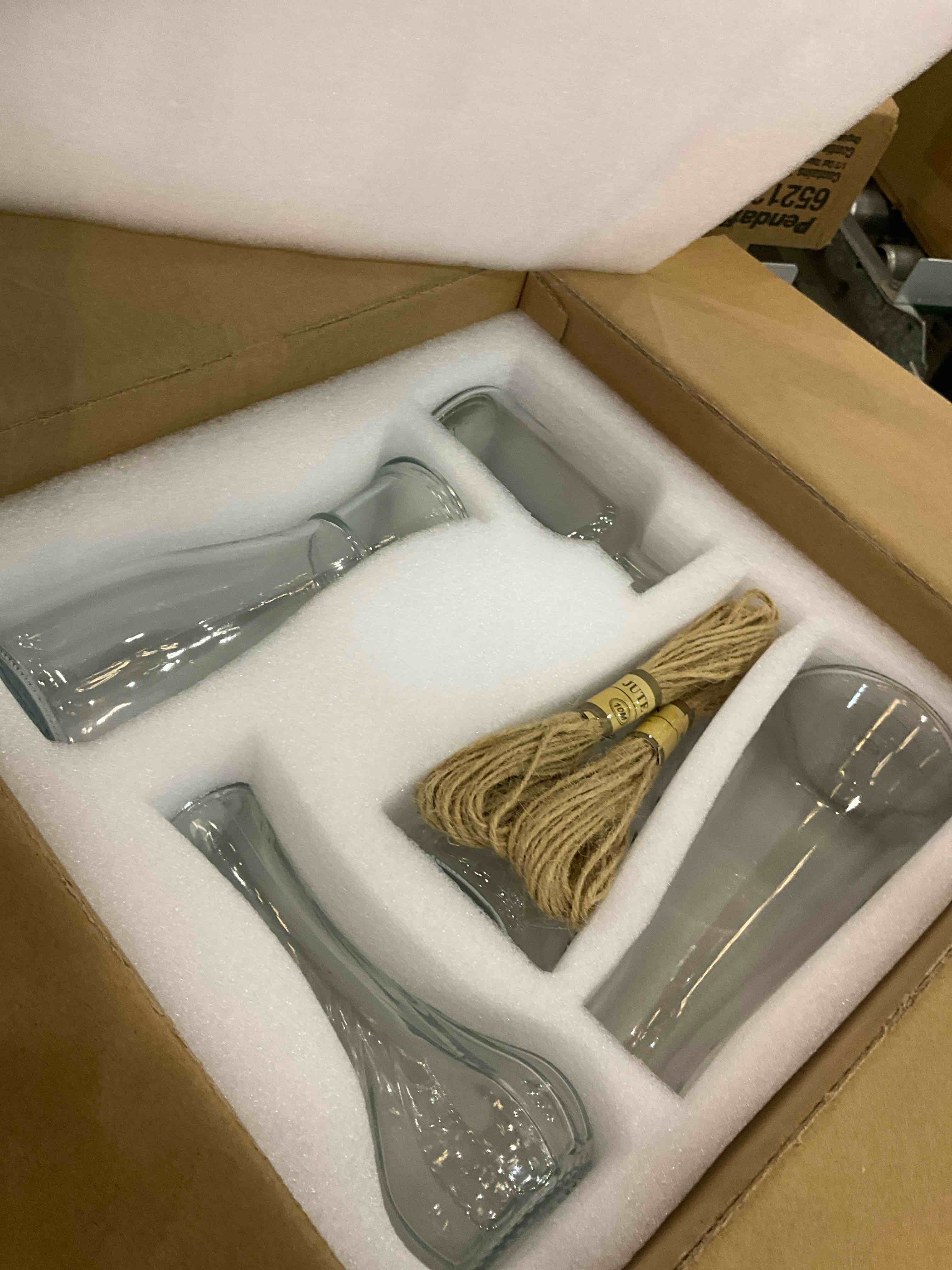 https://s3.amazonaws.com/lotting-images-prod/BargainHunt/EXS01130847_1707163347444.jpeg