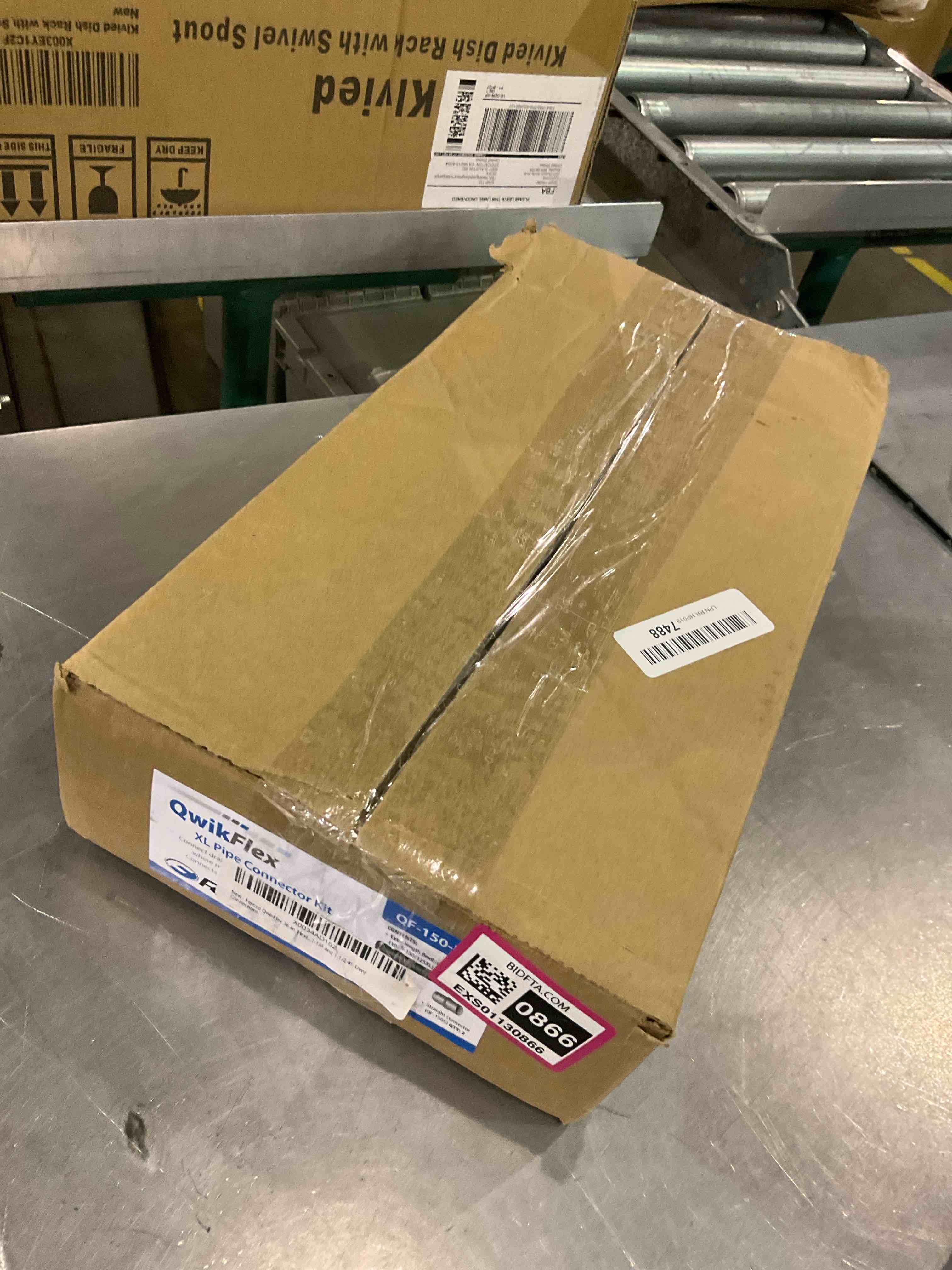 https://s3.amazonaws.com/lotting-images-prod/BargainHunt/EXS01130866_1707223192103.jpeg