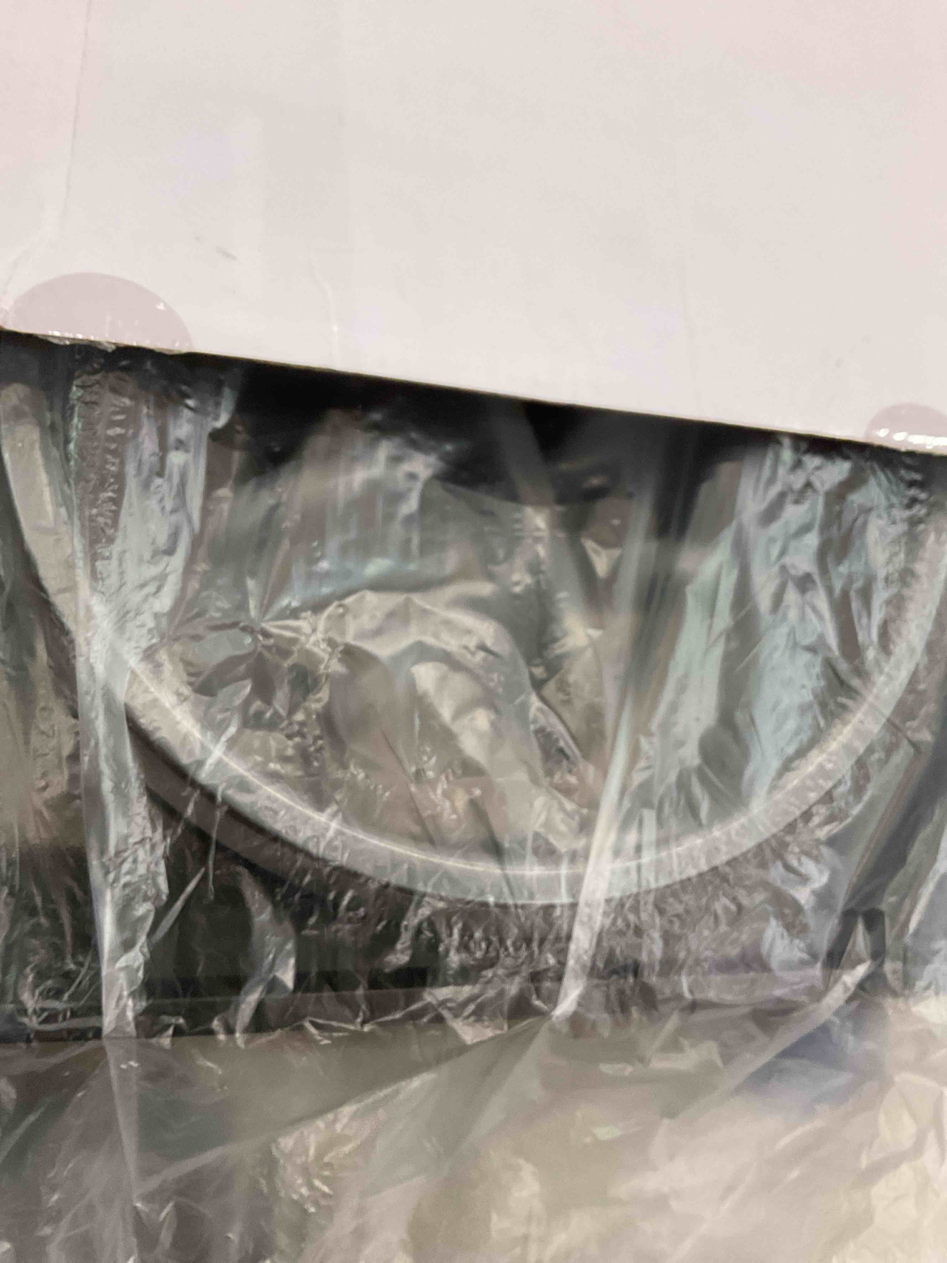 https://s3.amazonaws.com/lotting-images-prod/BargainHunt/EXS01131204_1706626221100.jpeg