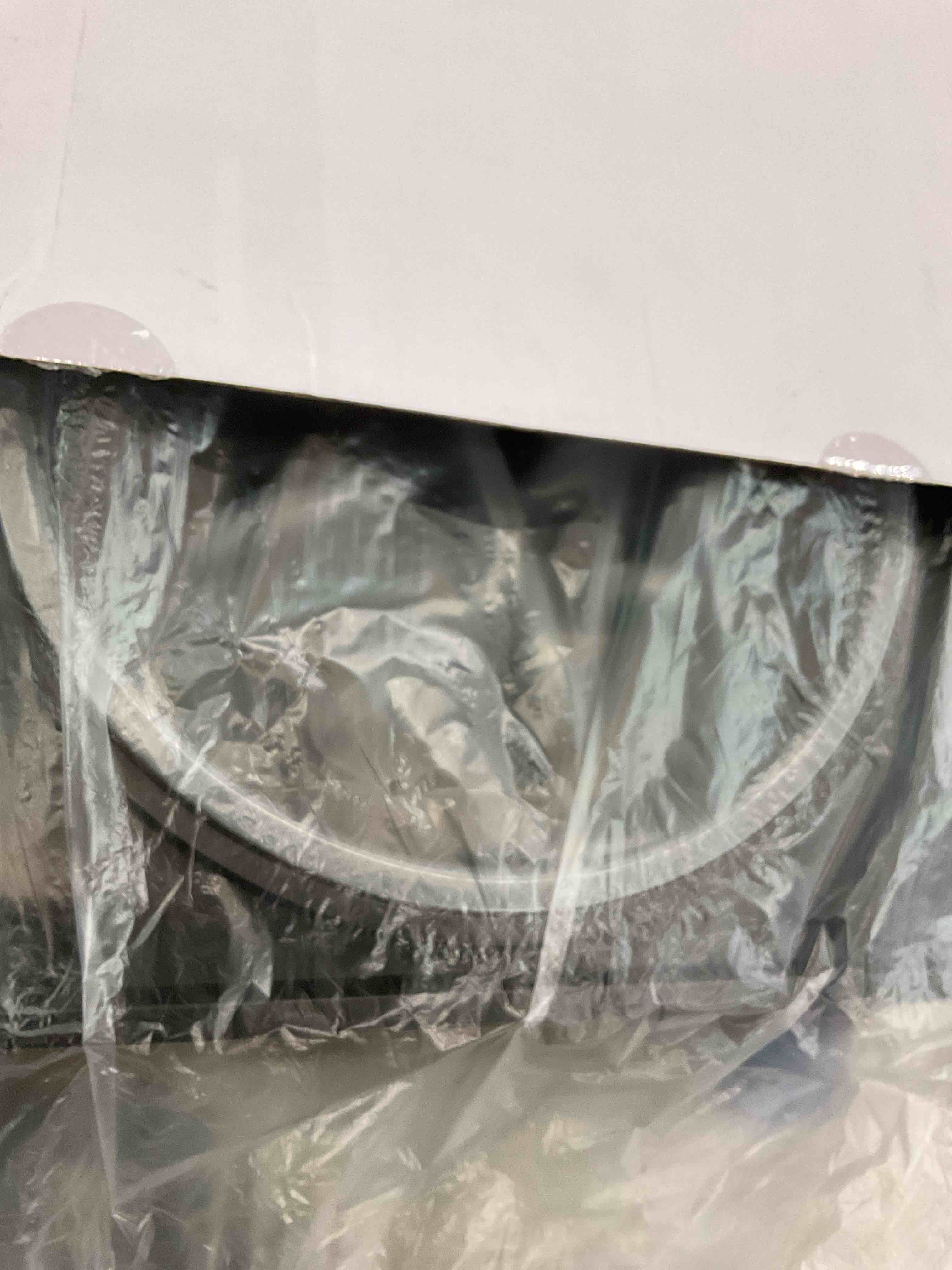 https://s3.amazonaws.com/lotting-images-prod/BargainHunt/EXS01131204_1706626222020.jpeg