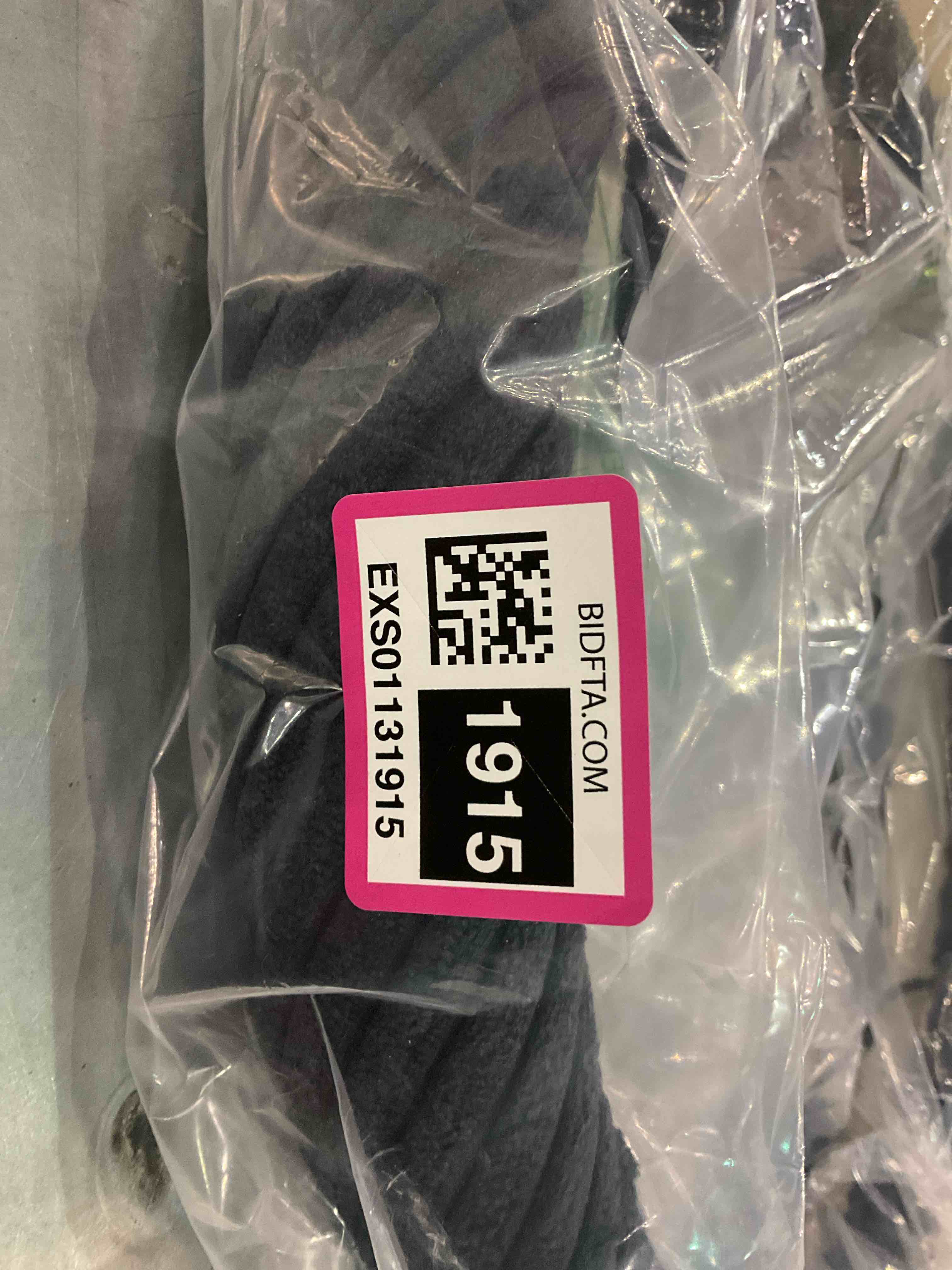 https://s3.amazonaws.com/lotting-images-prod/BargainHunt/EXS01131915_1710159527850.jpeg