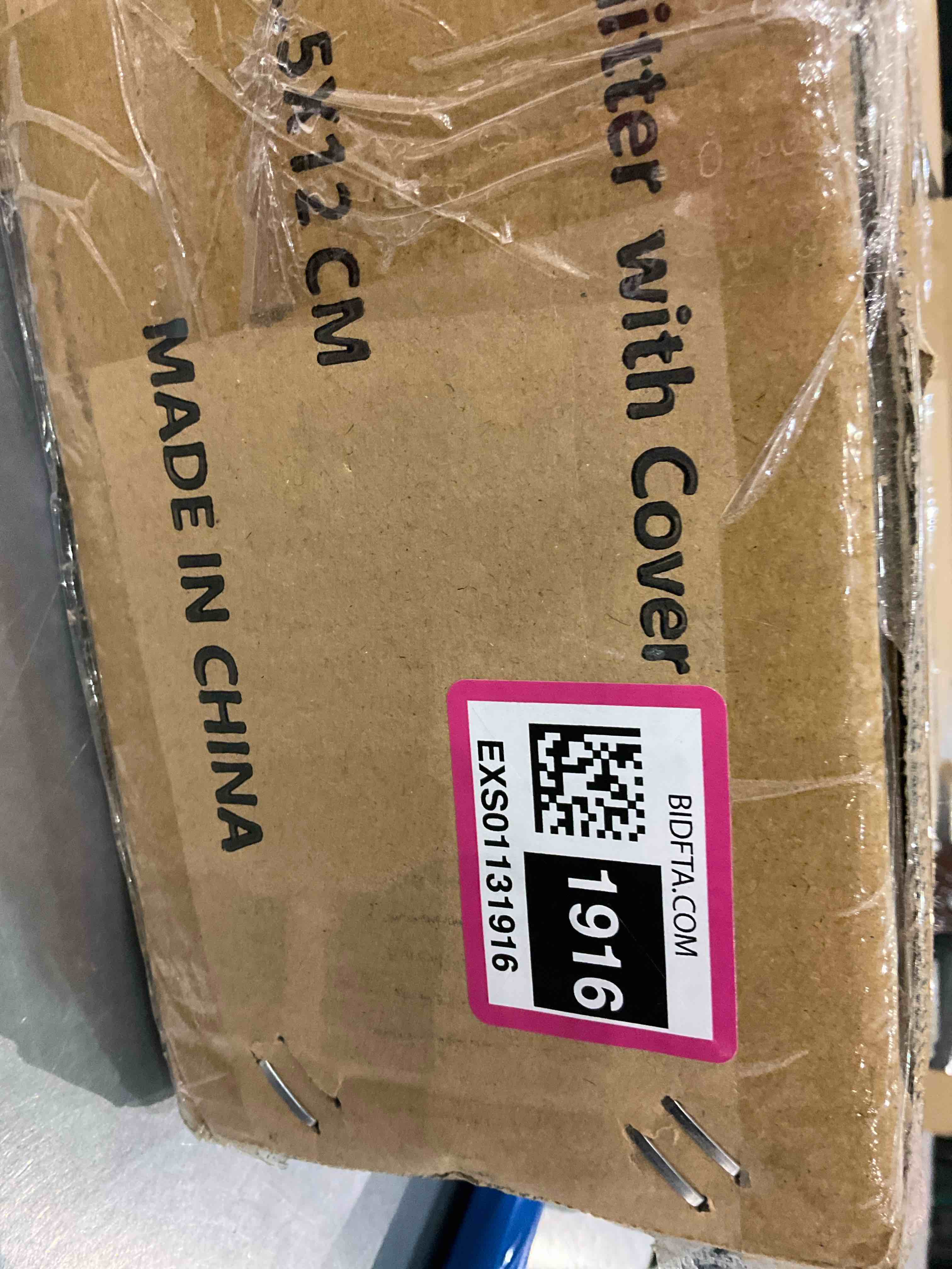 https://s3.amazonaws.com/lotting-images-prod/BargainHunt/EXS01131916_1710159692658.jpeg