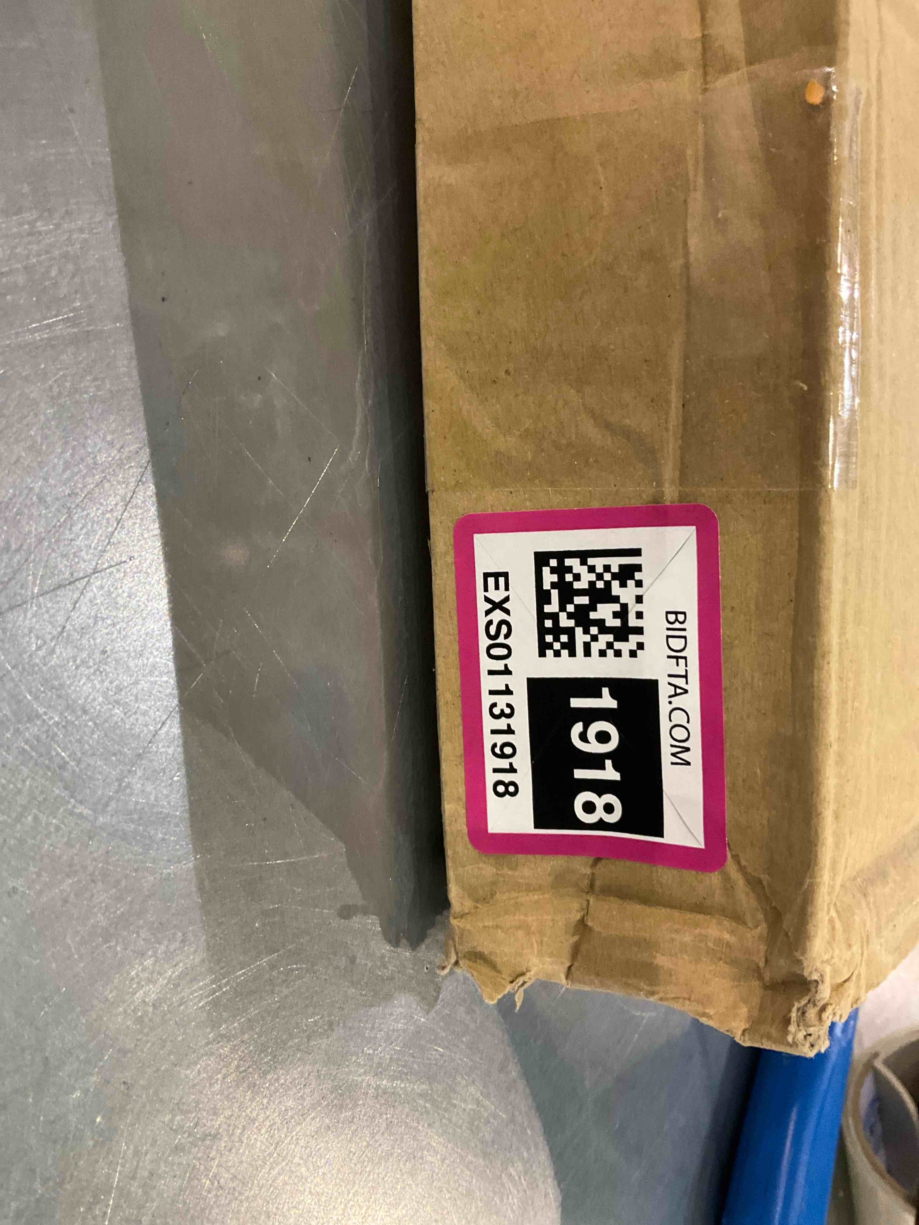 https://s3.amazonaws.com/lotting-images-prod/BargainHunt/EXS01131918_1710160093413.jpeg