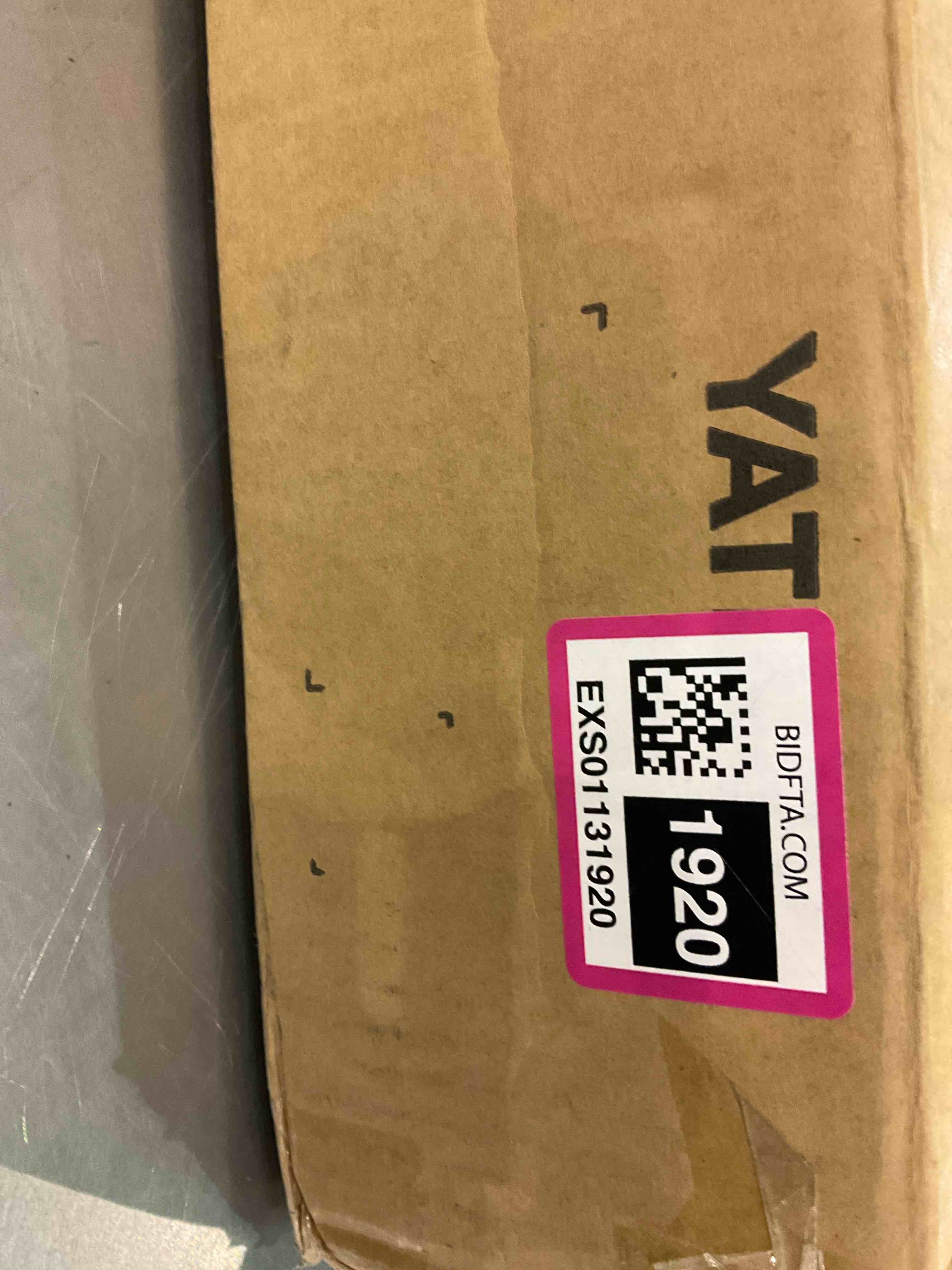 https://s3.amazonaws.com/lotting-images-prod/BargainHunt/EXS01131920_1710160506392.jpeg