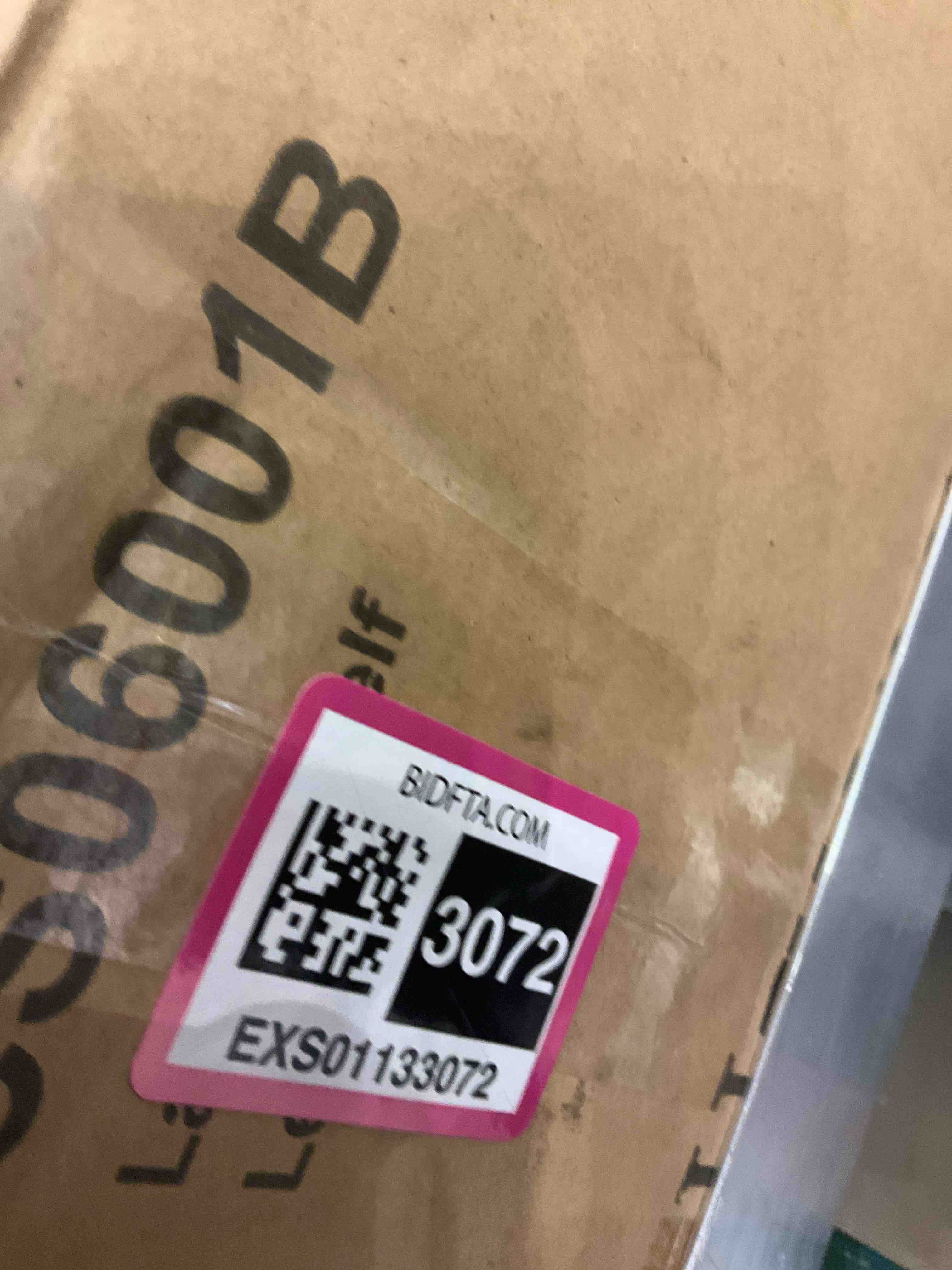 https://s3.amazonaws.com/lotting-images-prod/BargainHunt/EXS01133072_1715355394051.jpeg