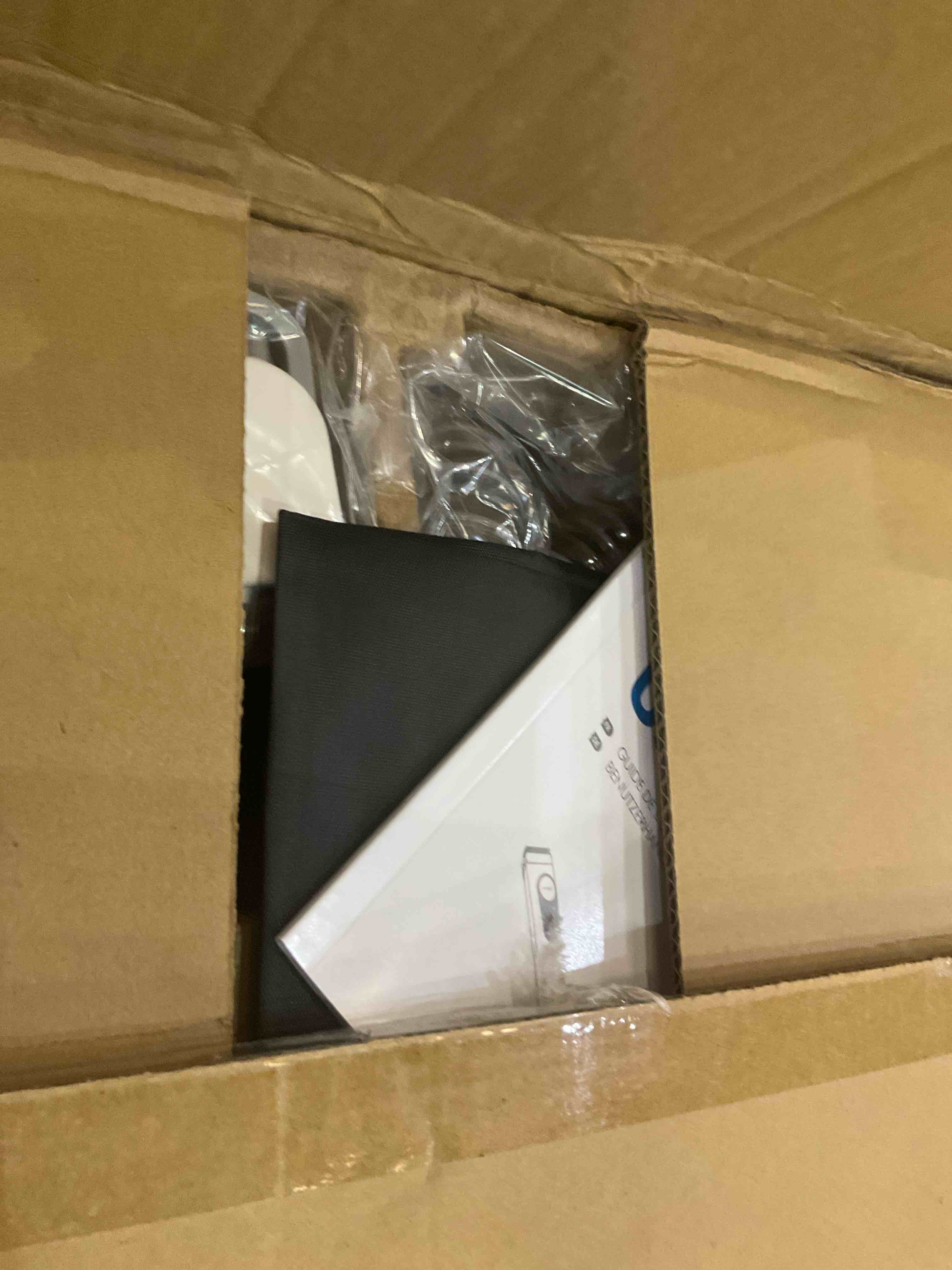 https://s3.amazonaws.com/lotting-images-prod/BargainHunt/EXS01133077_1715355593636.jpeg