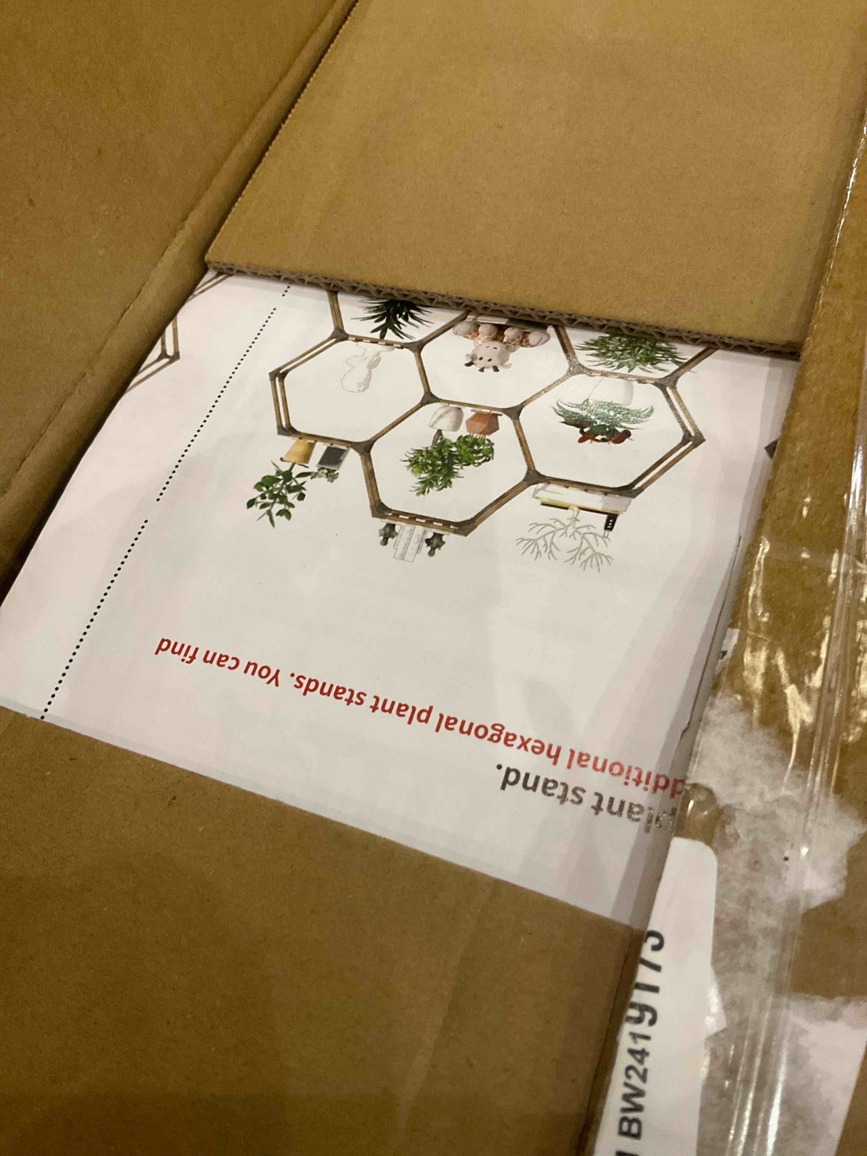 https://s3.amazonaws.com/lotting-images-prod/BargainHunt/EXS01133213_1715775468260.jpeg