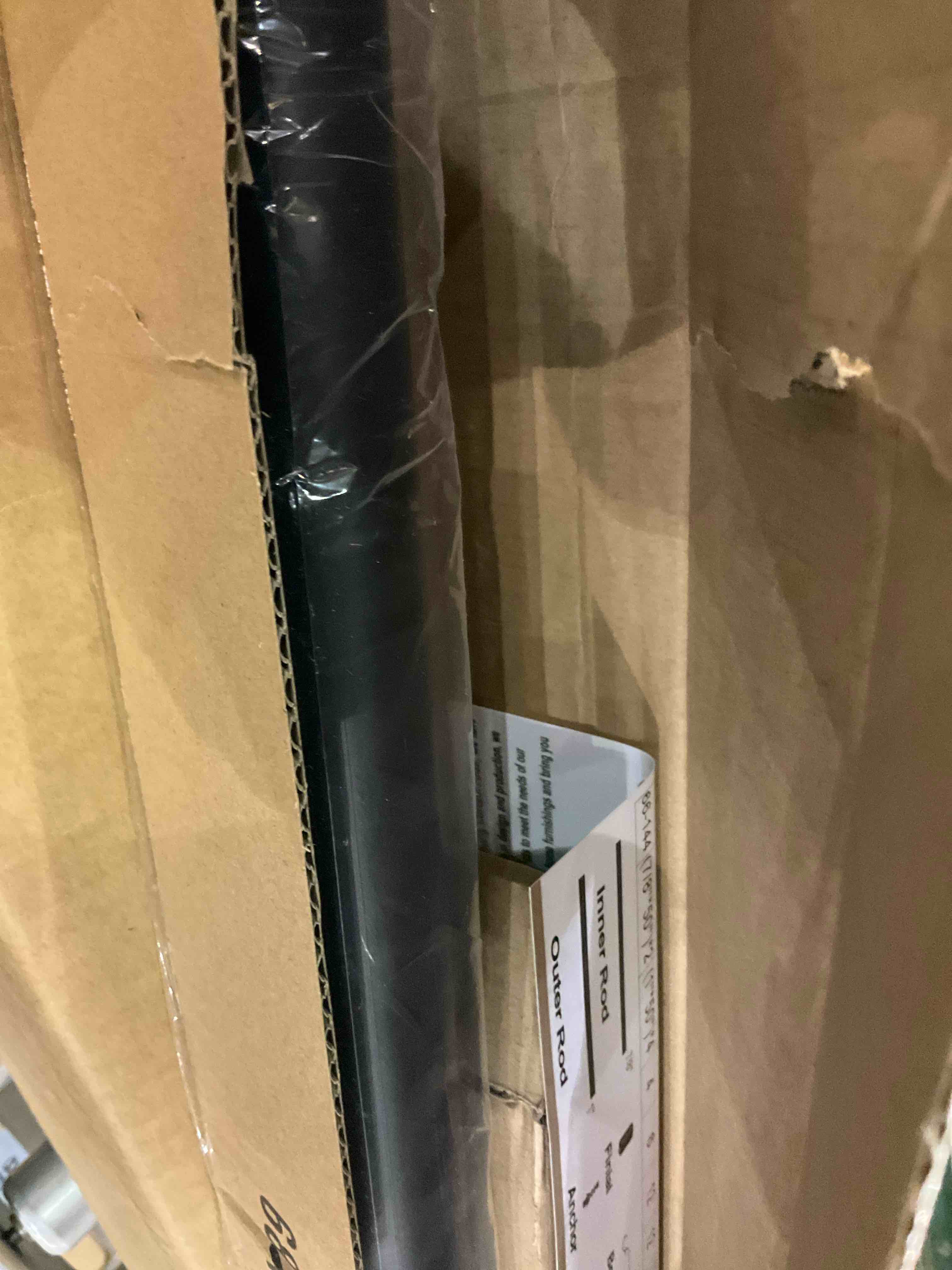 https://s3.amazonaws.com/lotting-images-prod/BargainHunt/EXS01133499_1717154955654.jpeg