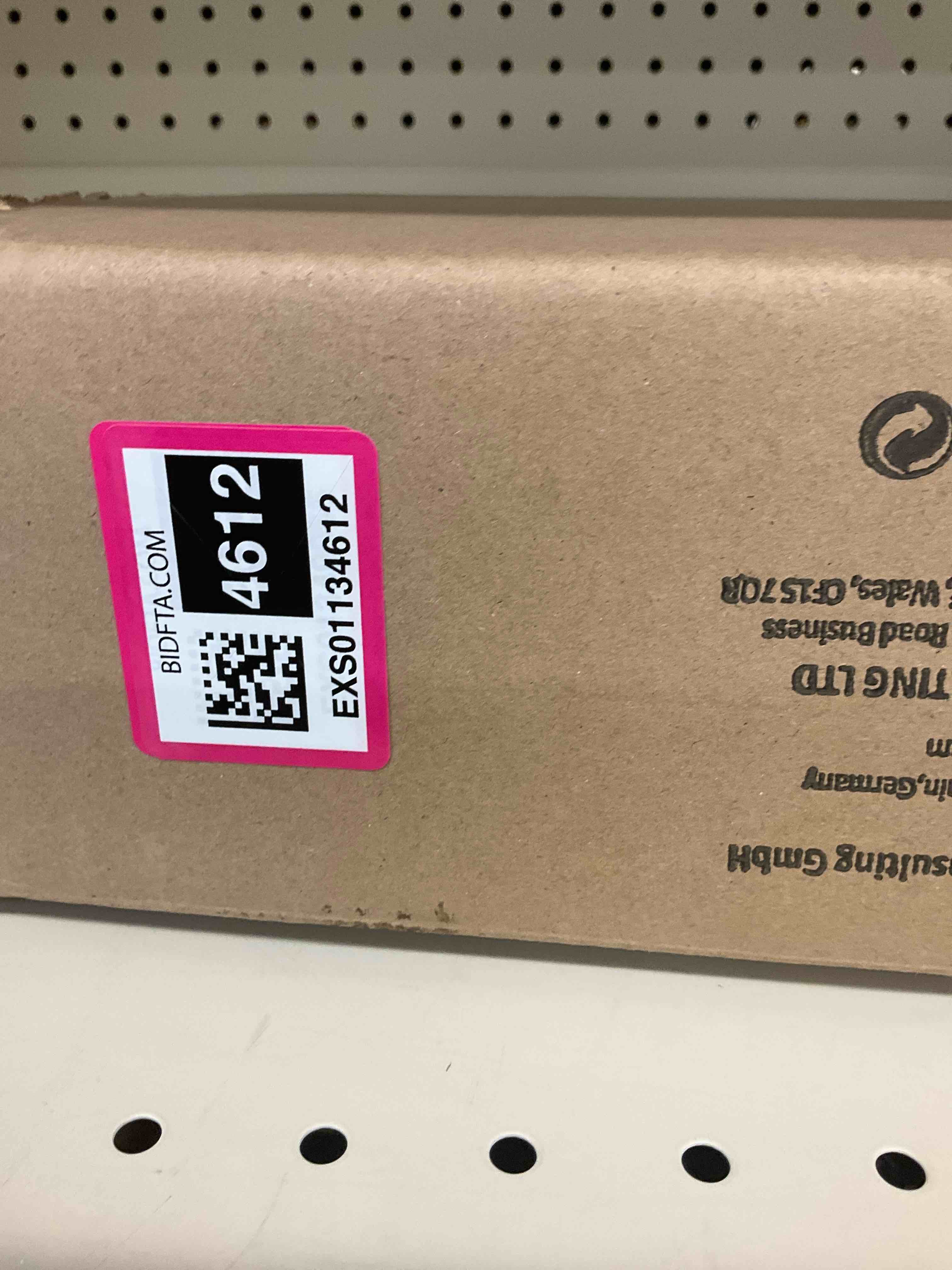 https://s3.amazonaws.com/lotting-images-prod/BargainHunt/EXS01134612_1714138506140.jpeg